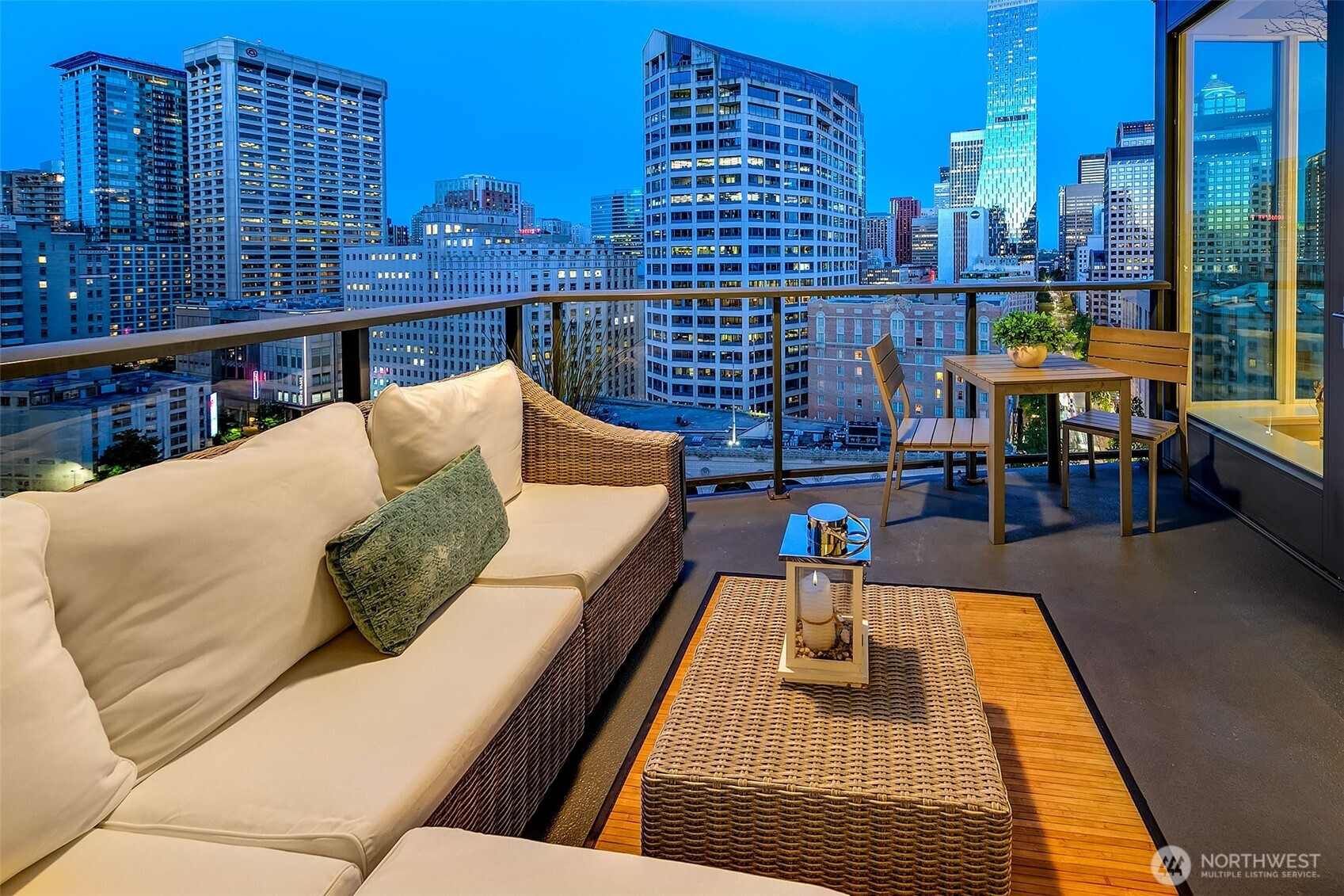 1920 4th Avenue, Seattle, WA 98101