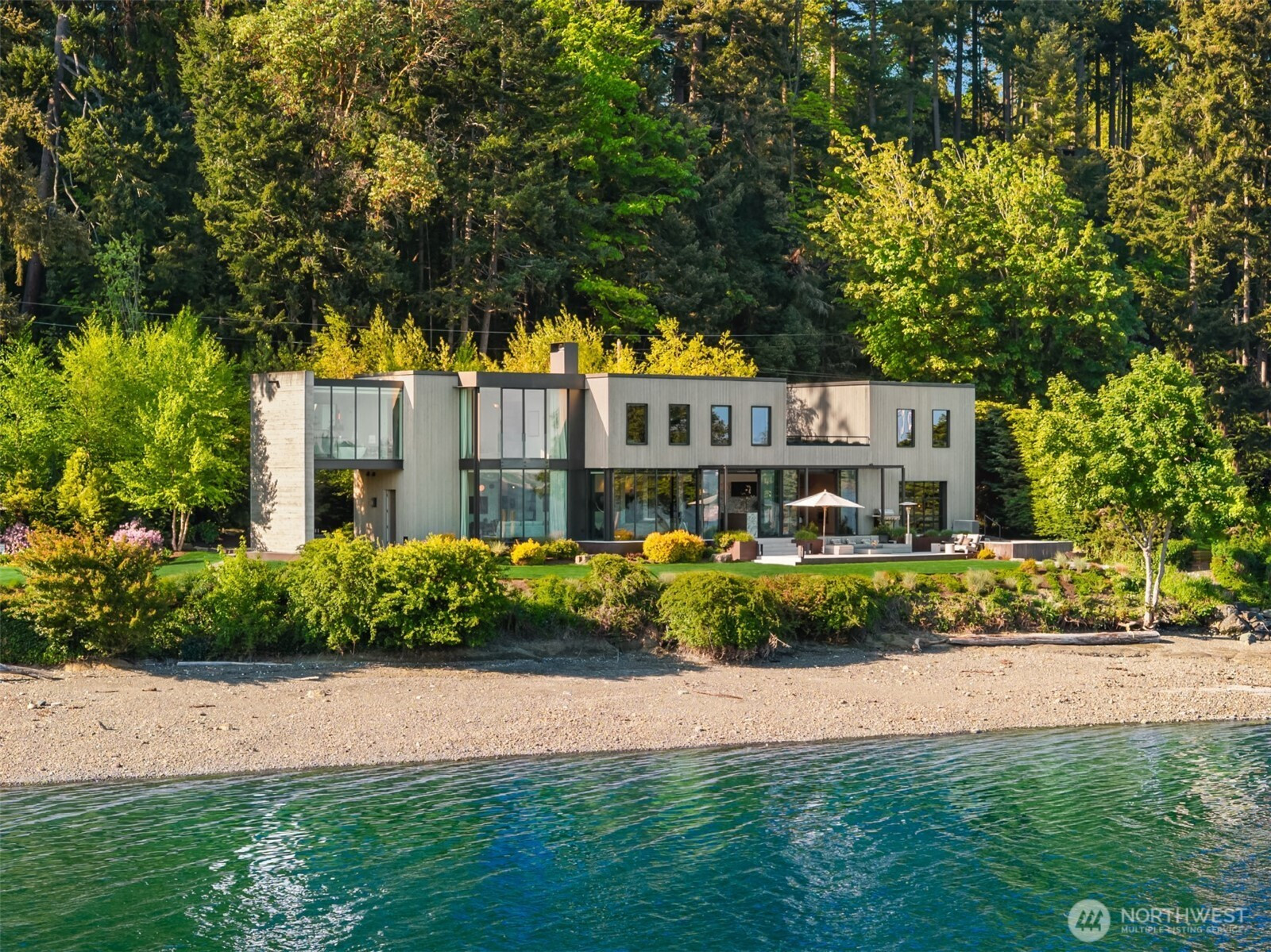 10555 NE Seaborn Road, Bainbridge Island, WA 98110