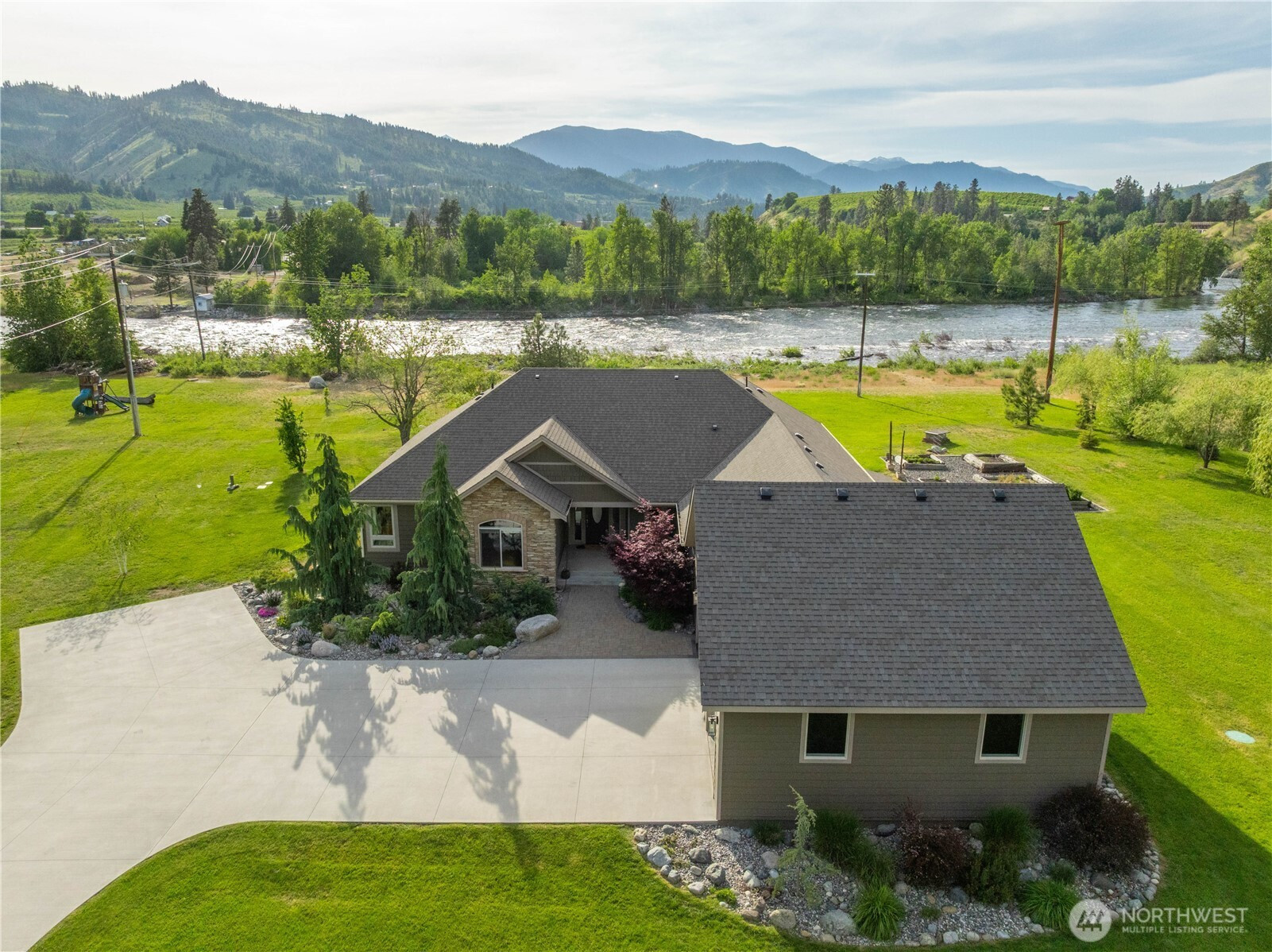 253 Logsdon Lane, Cashmere, WA 98815