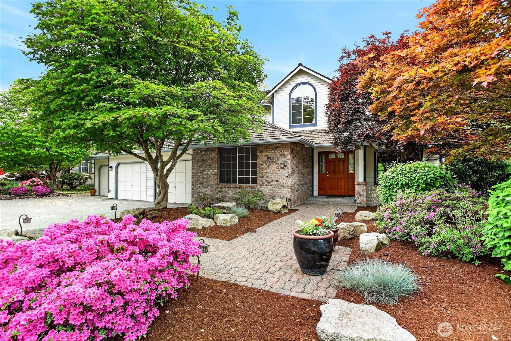 19223 63rd Avenue NE, Kenmore, WA 98028