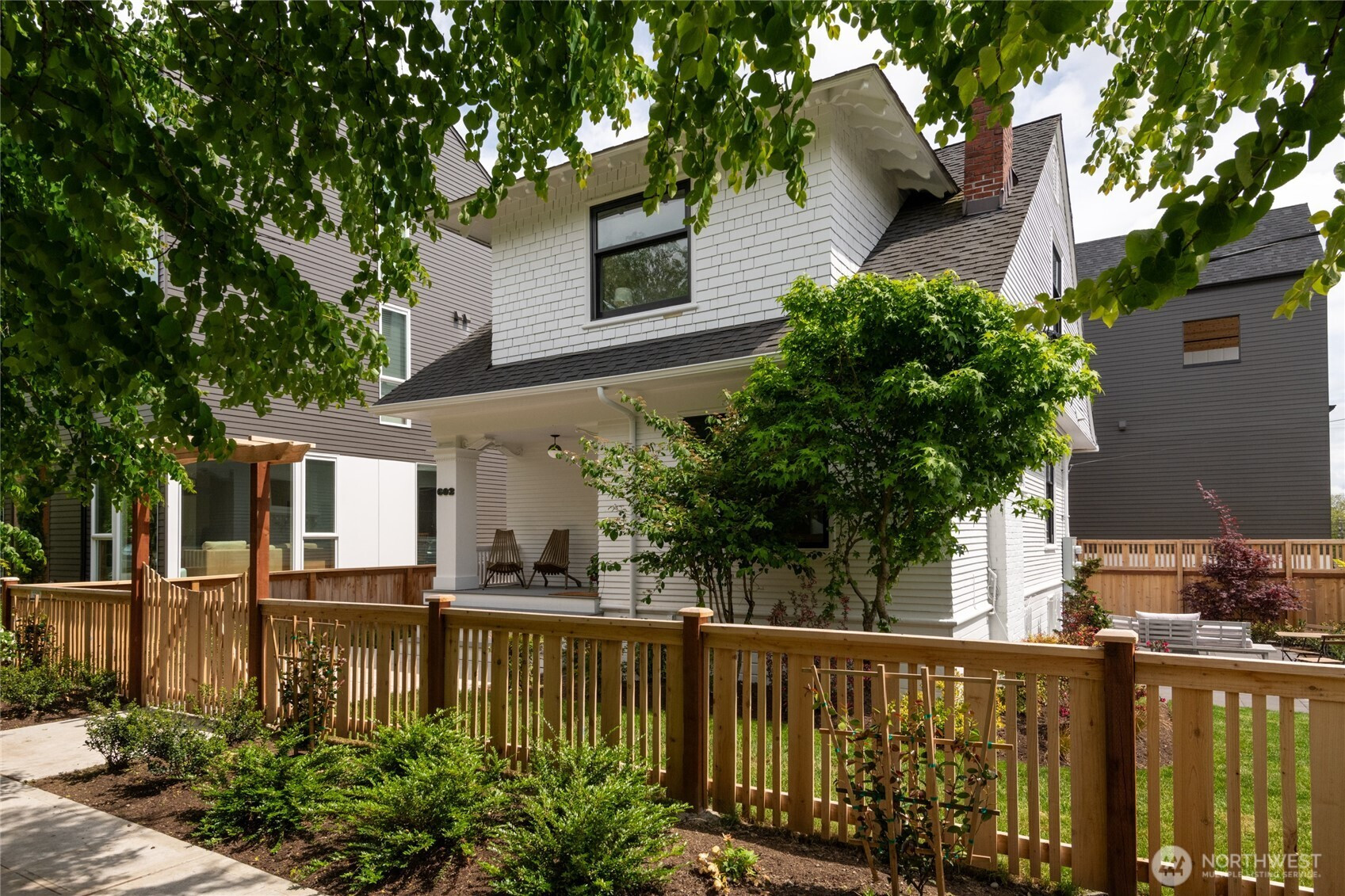 602 18th Avenue E, Seattle, WA 98112