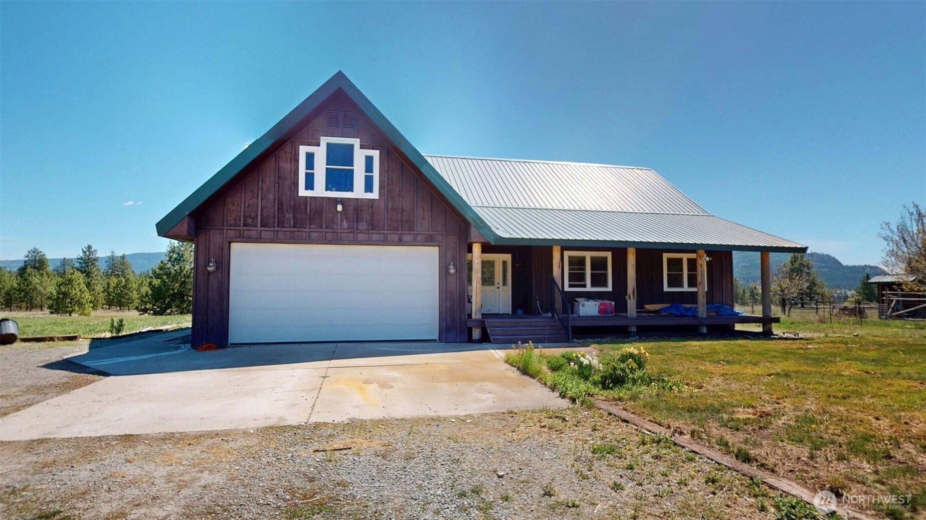 37 No Name Rd, Oroville, WA 98855