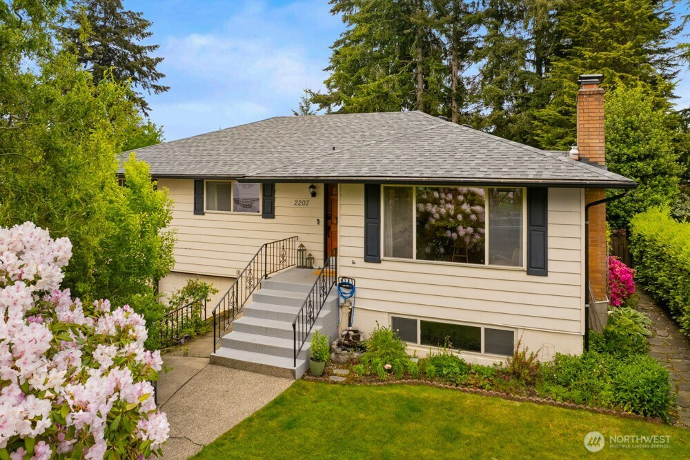 2207 N Whitman, Tacoma, WA 98406