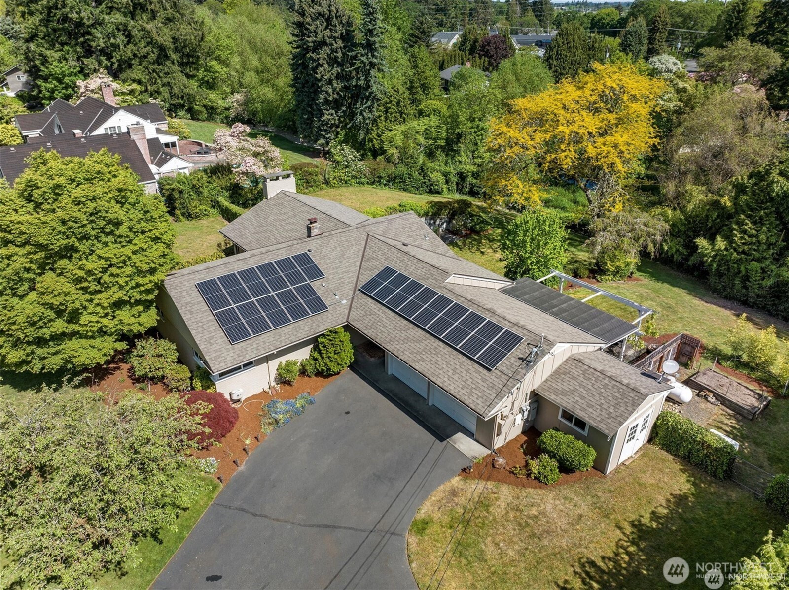 11411 Clovercrest Drive SW, Lakewood, WA 98499