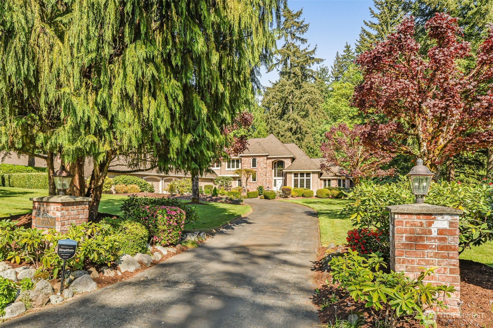 14350 172nd Avenue NE, Redmond, WA 98052