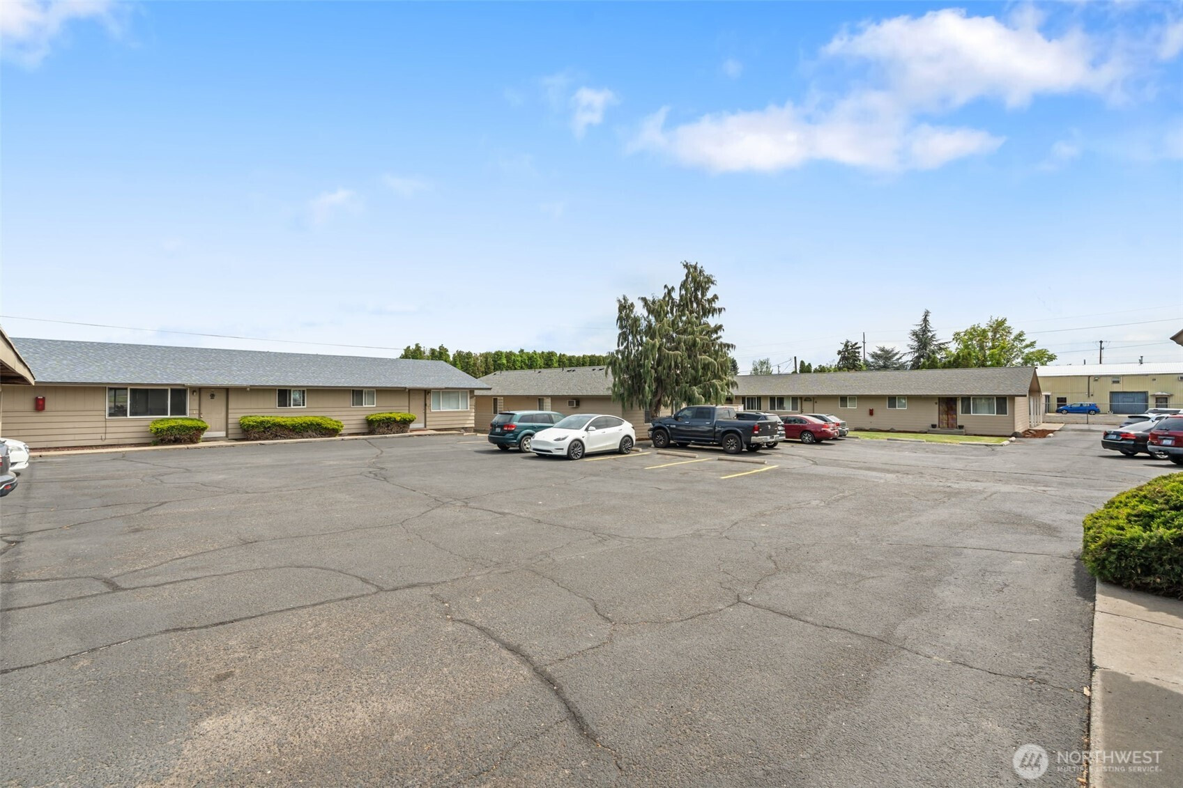 1011 1013, 1015 s 48th Avenue, Yakima, WA 98908