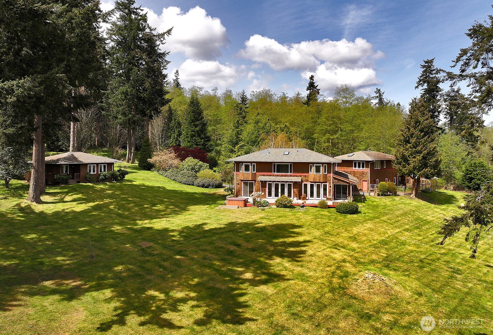 1864 Scenic Avenue, Freeland, WA 98249