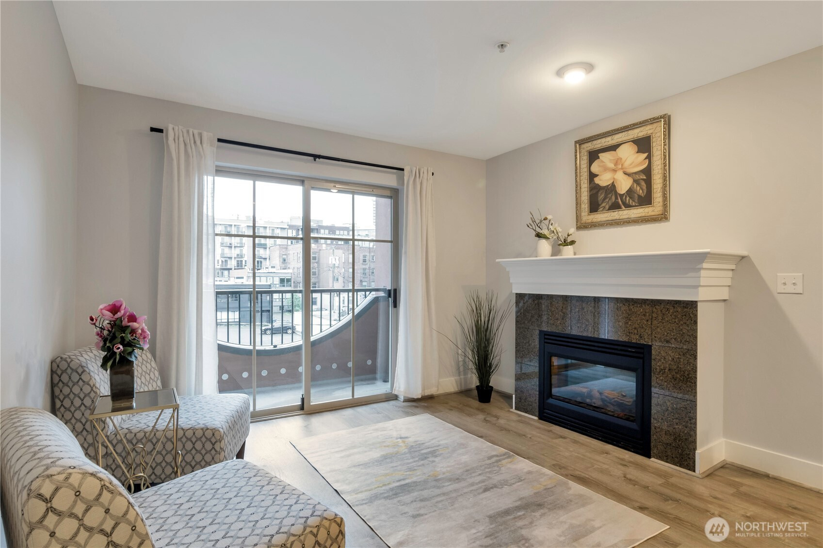 123 Queen Anne N, Seattle, WA 98109