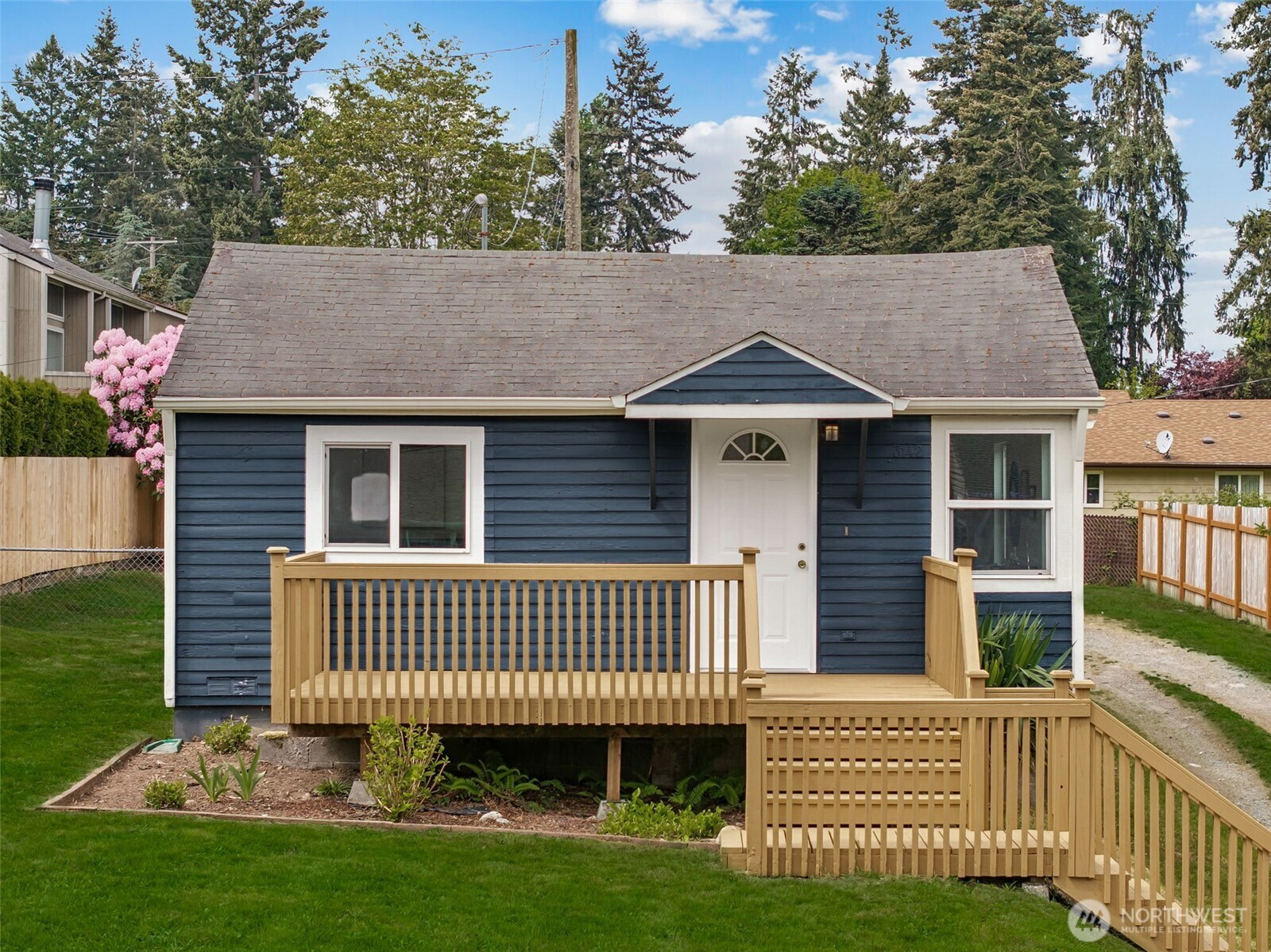 3142 Glendale Drive W, University Place, WA 98466