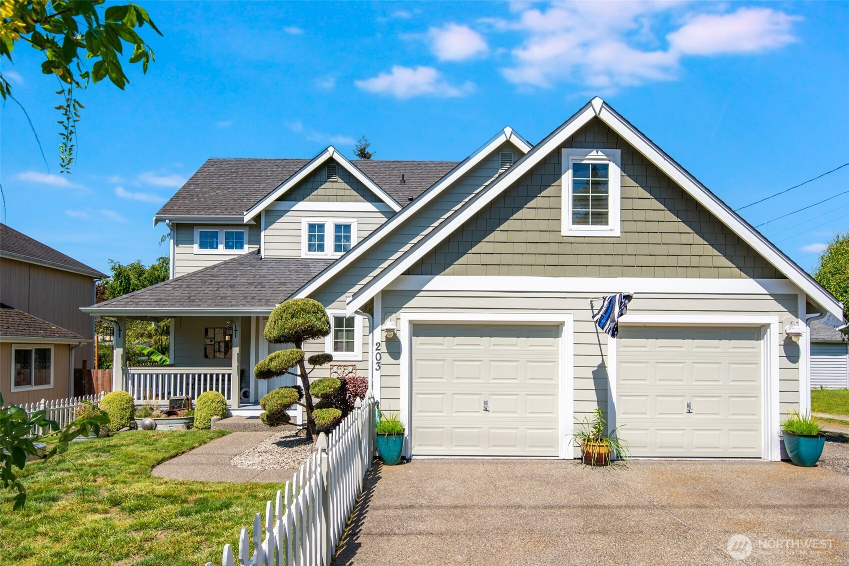 203 3rd Street NE, Yelm, WA 98597