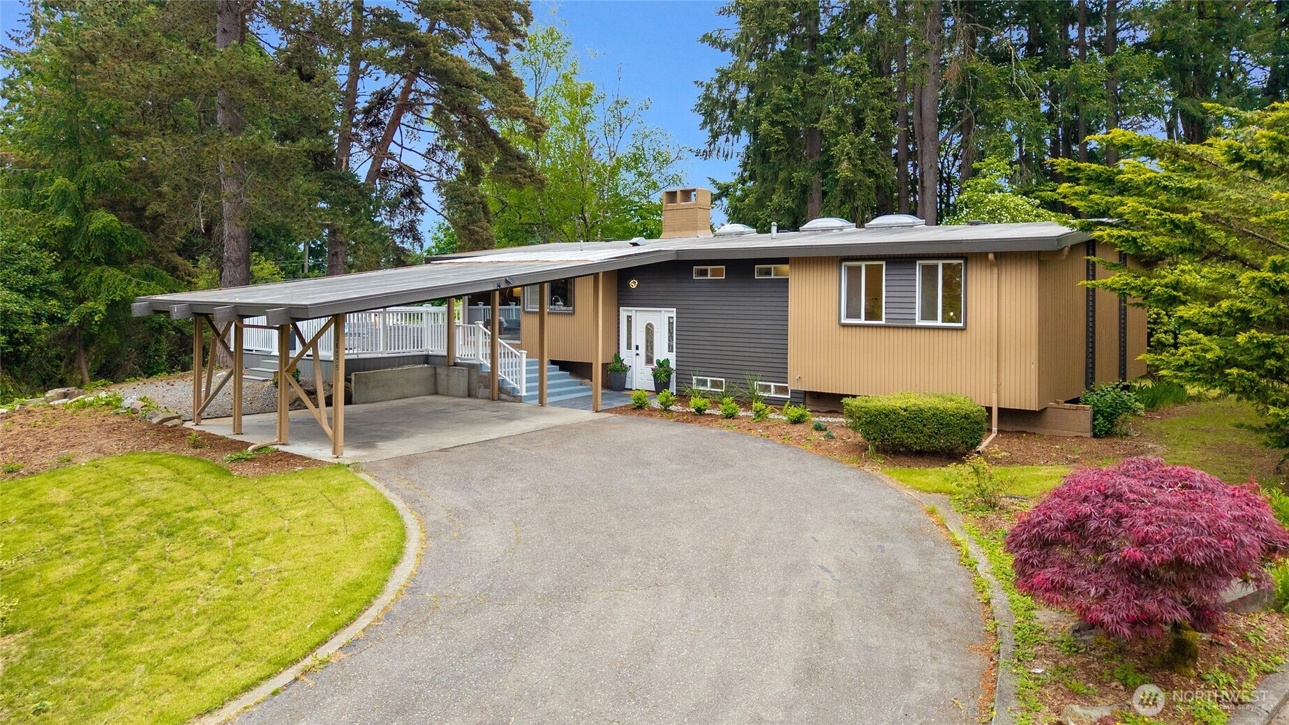 16559 SE 45th Place, Bellevue, WA 98006