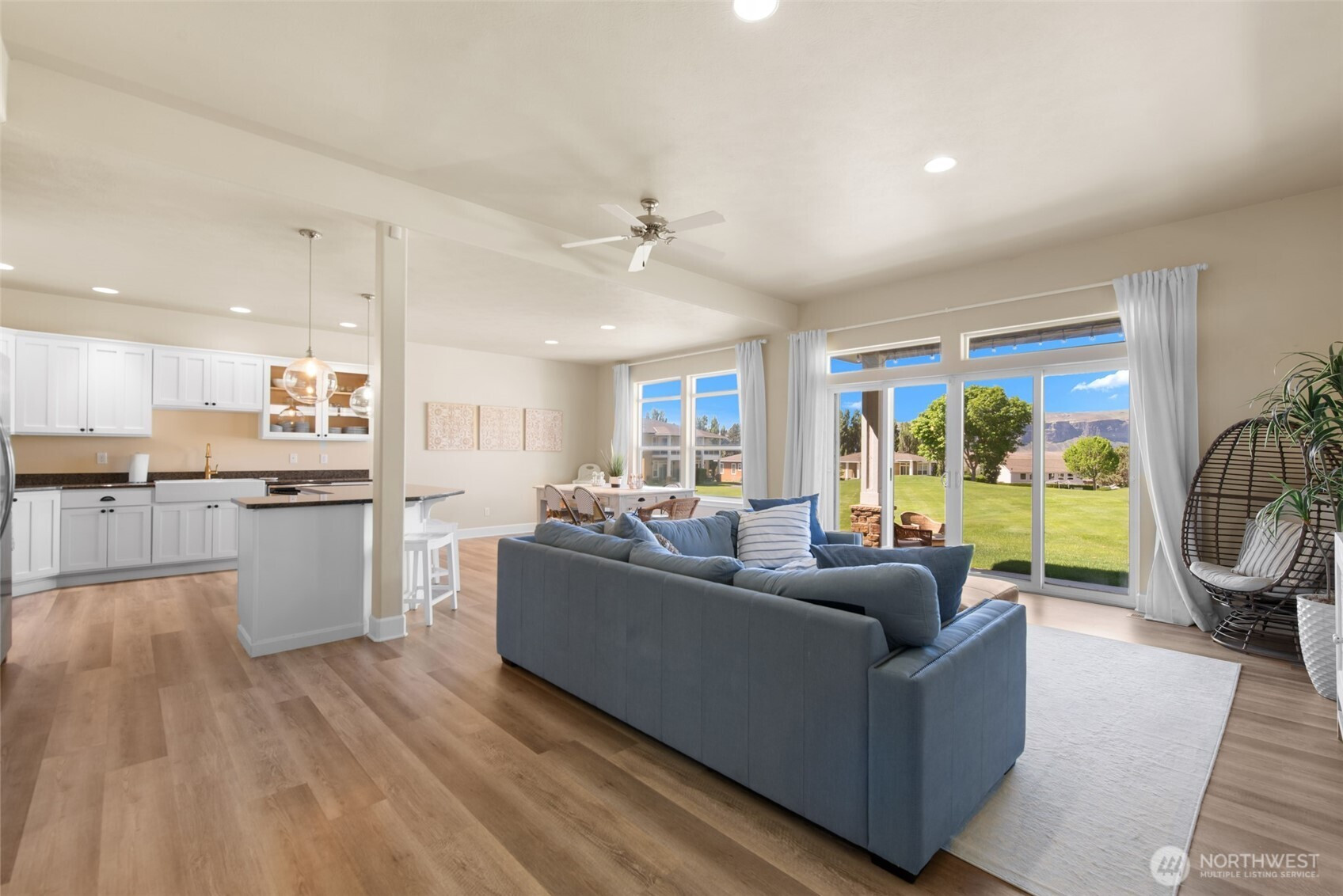 9234 Canyon Drive NW, Quincy, WA 98848