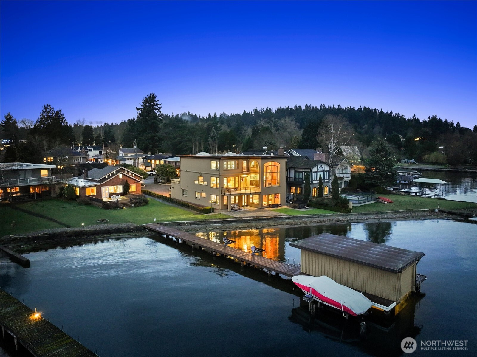 4701 NE Shore Place, Lake Forest Park, WA 98155