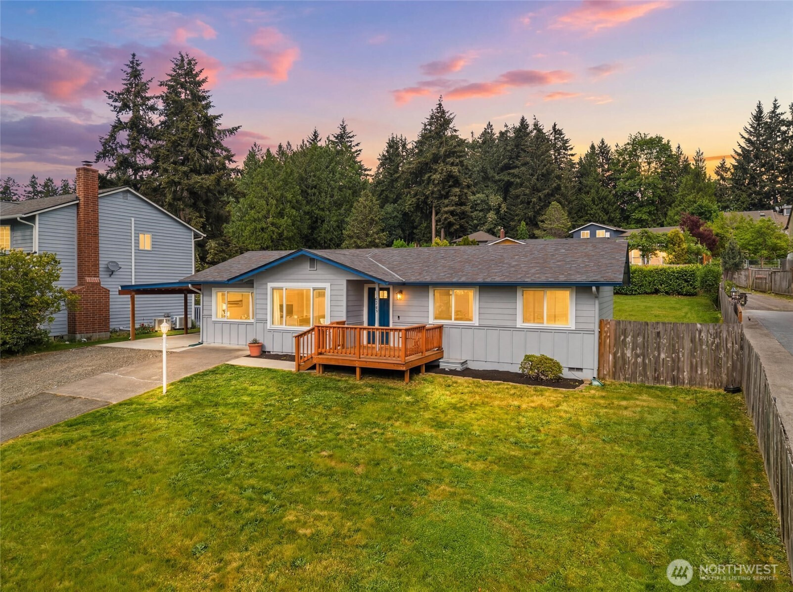 18610 10th Ave NE, Poulsbo, WA 98370