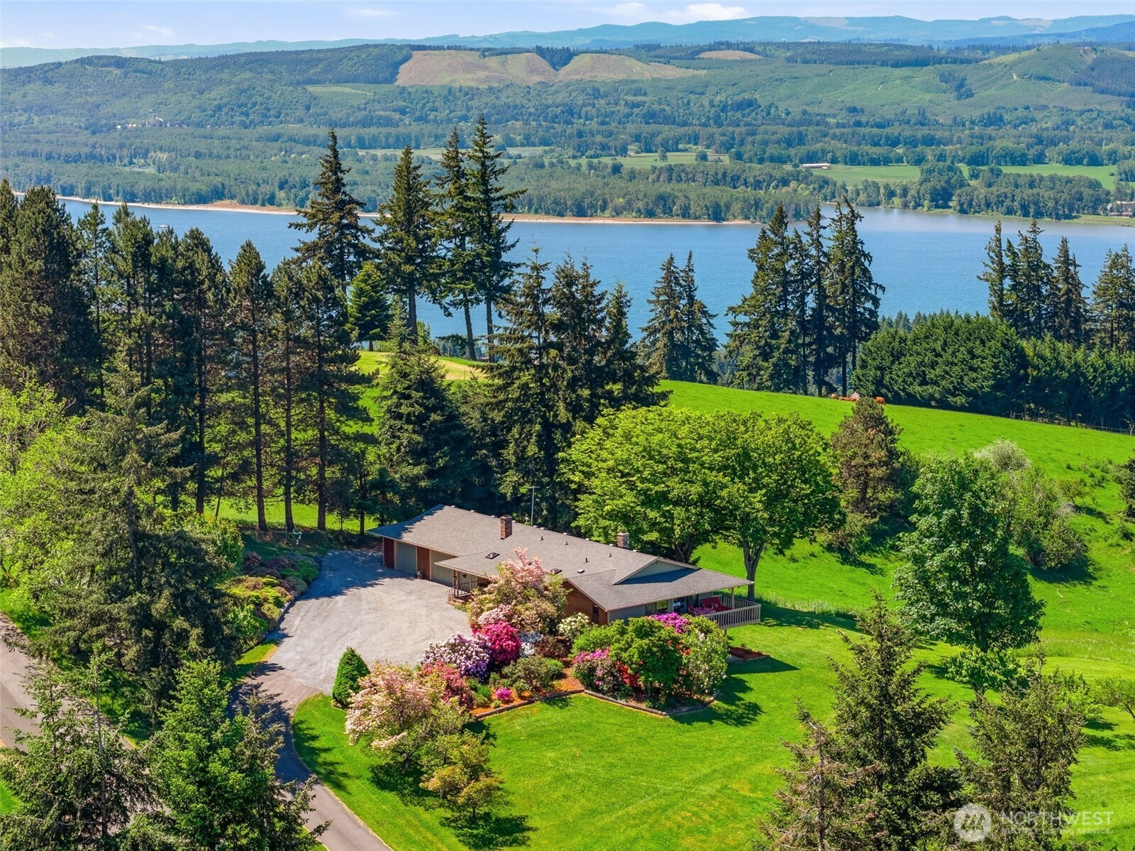 622 Confer Road, Kalama, WA 98625