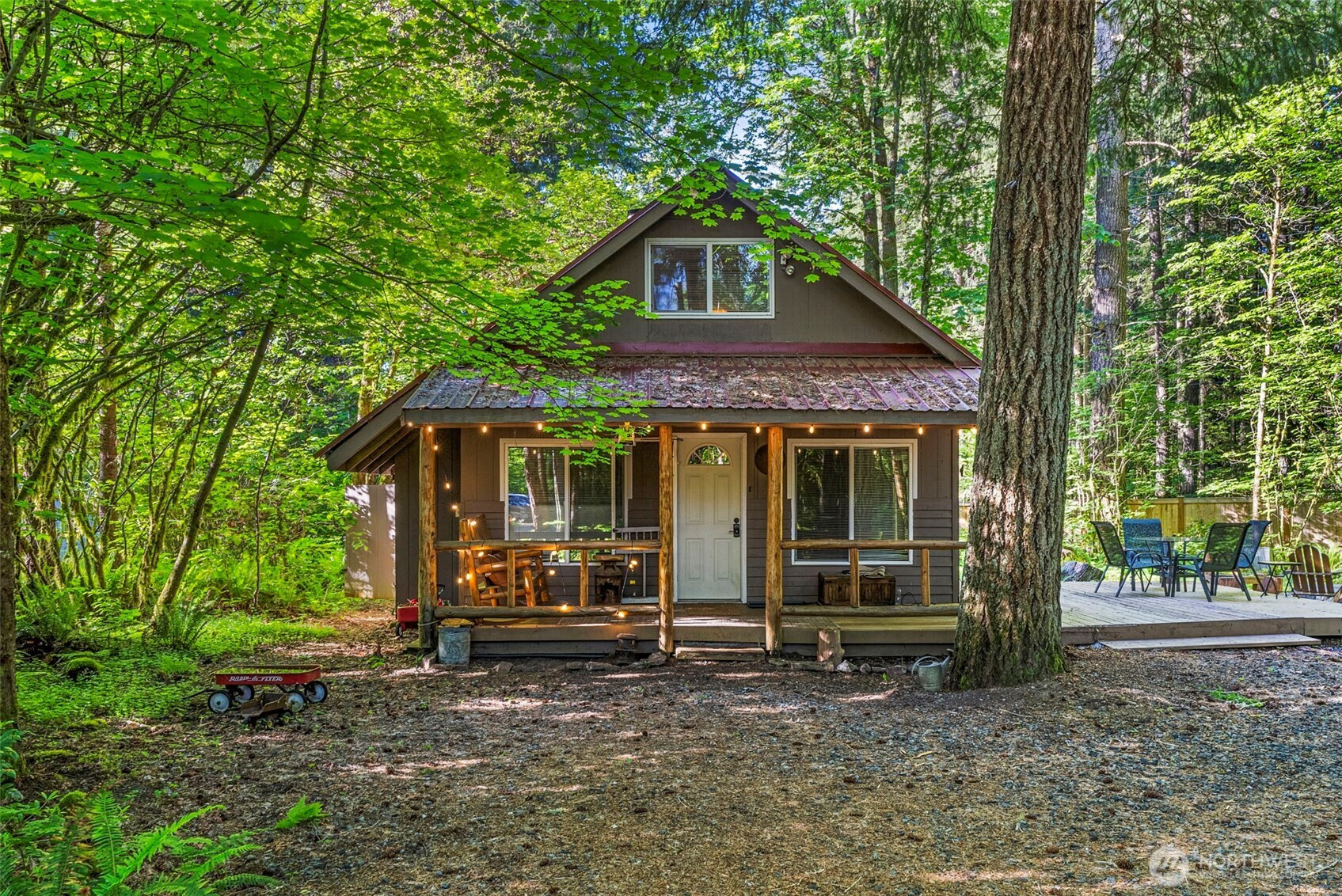 139 Mount Rainier Drive, Packwood, WA 98361