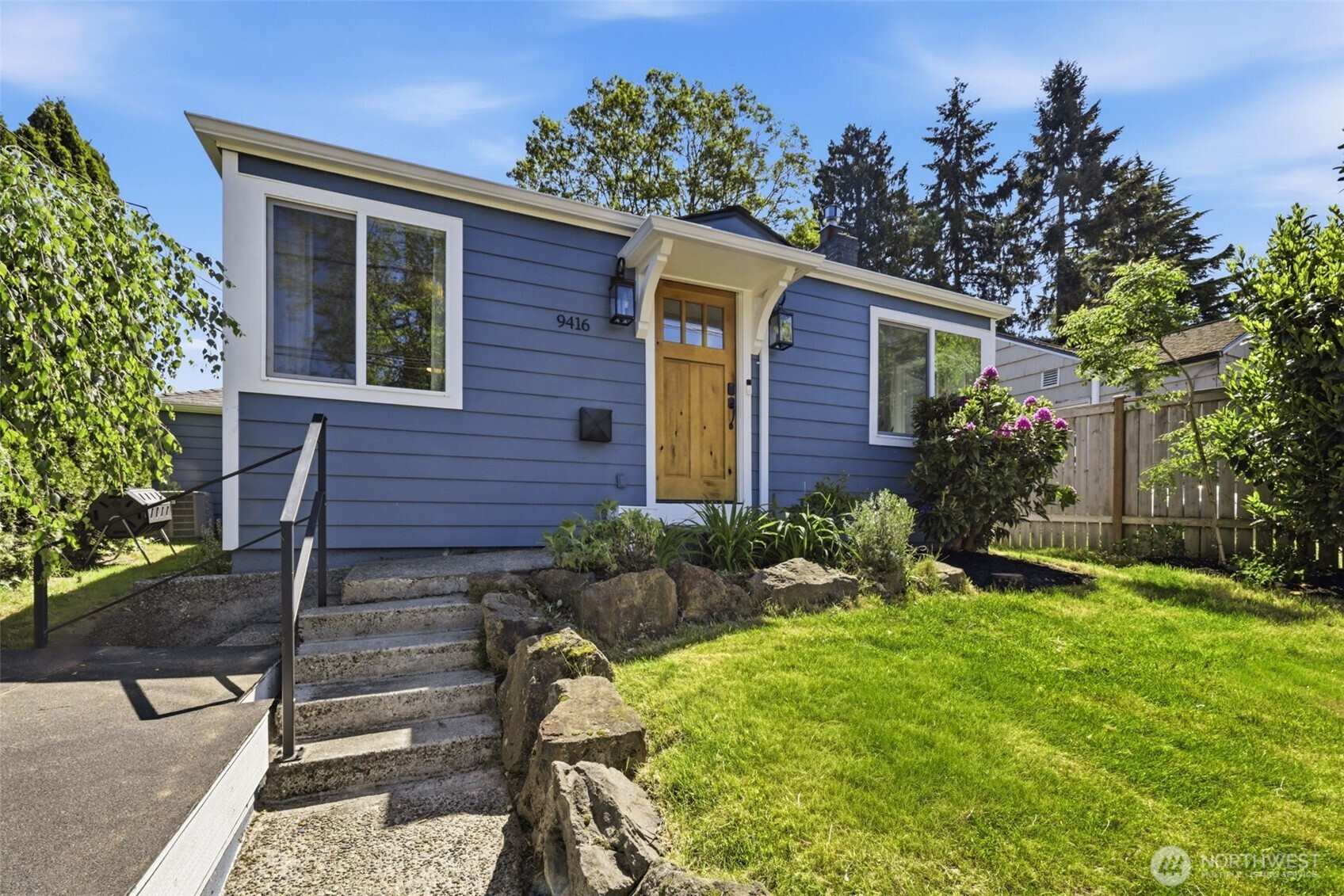 9416 5th Avenue NE, Seattle, WA 98115