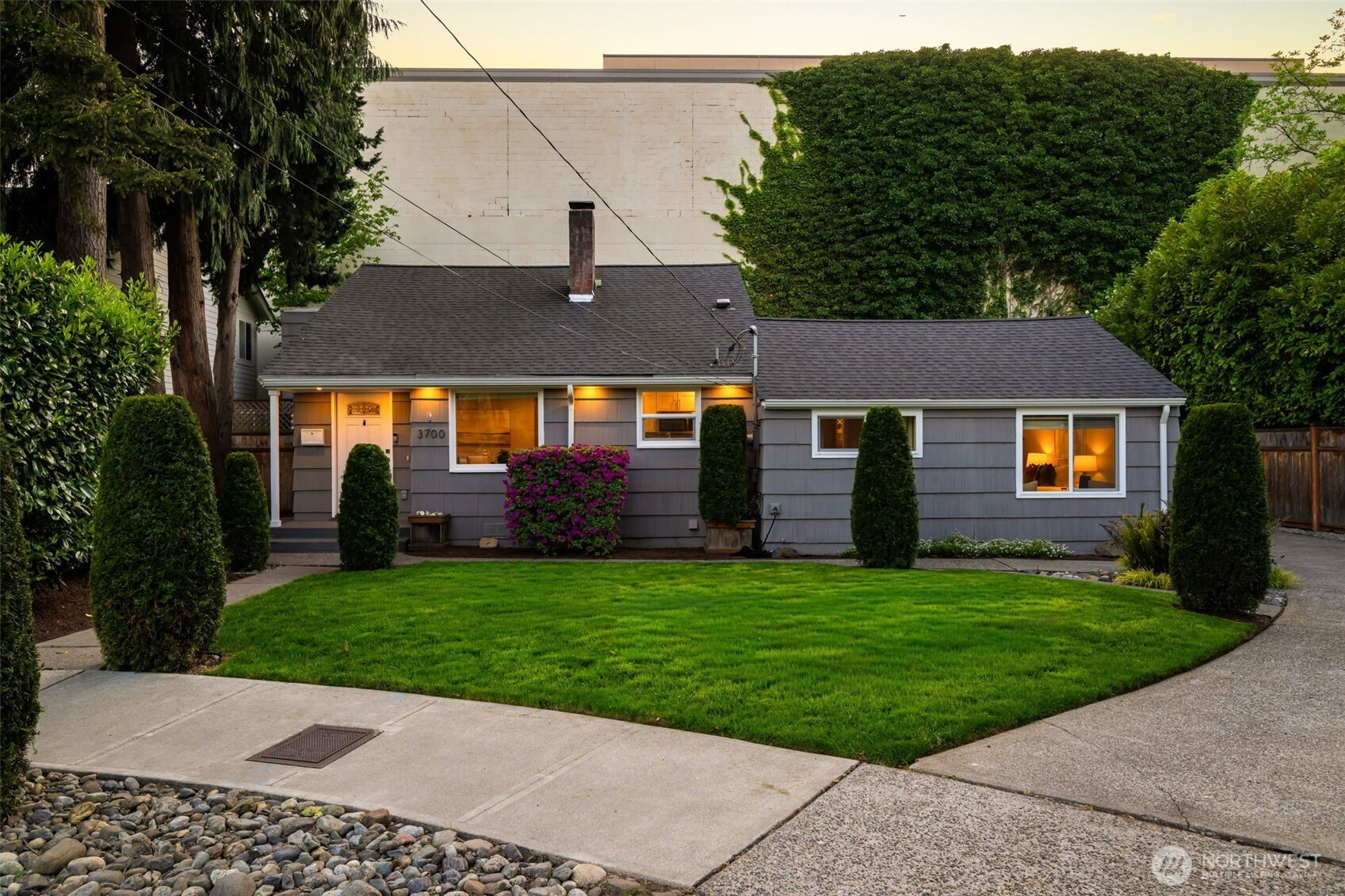 3700 NE 74th Place, Seattle, WA 98115
