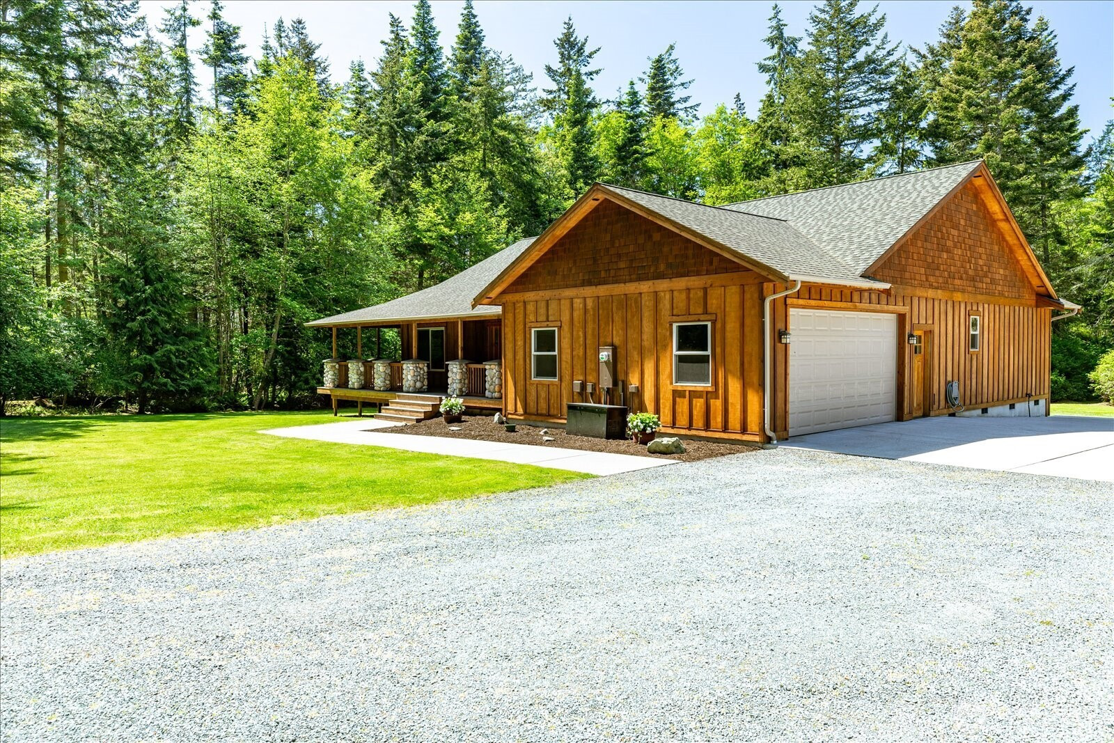 2057 Ocean Spray Lane, Oak Harbor, WA 98277