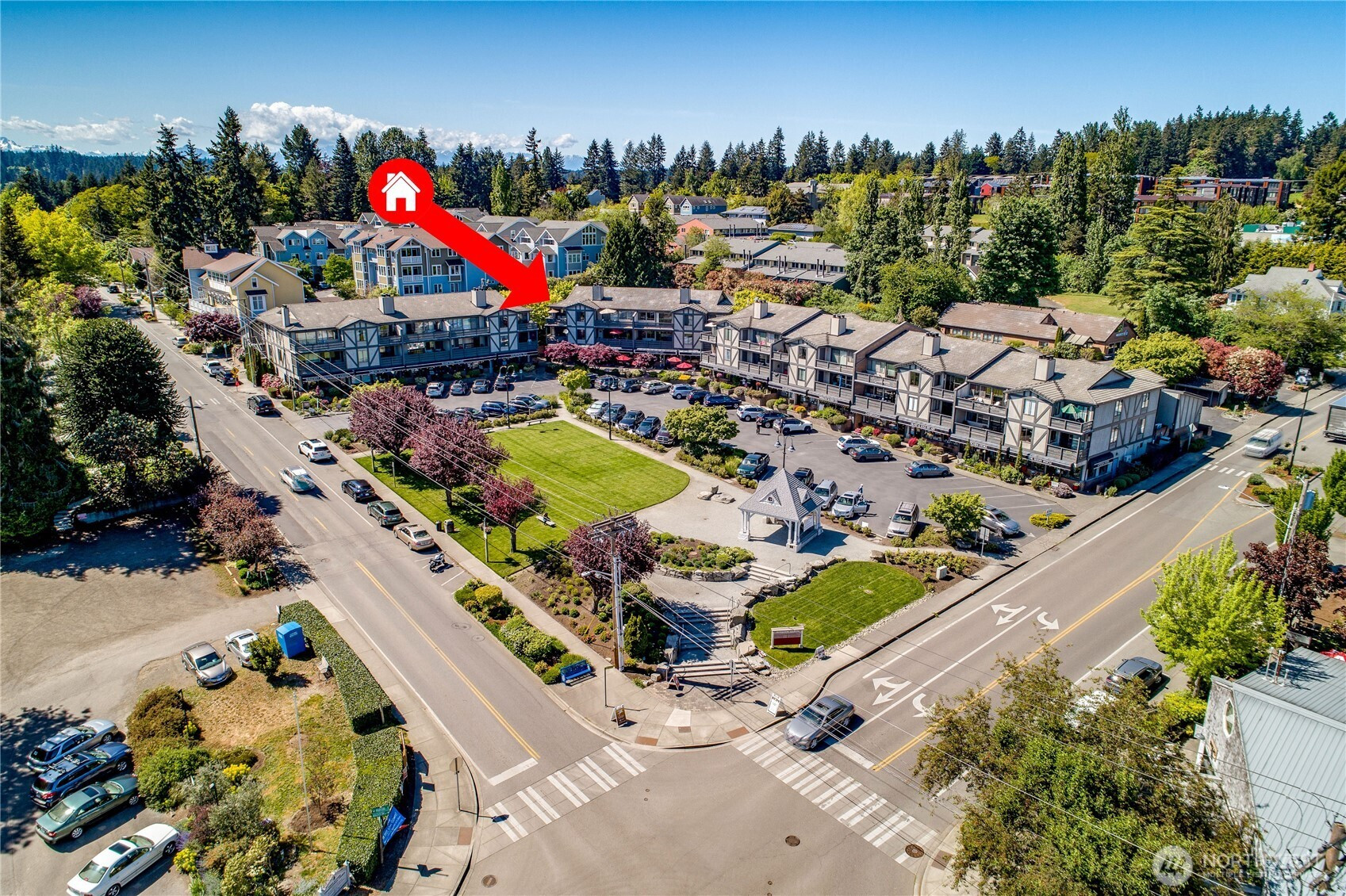 153 Madison Avenue N, Bainbridge Island, WA 98110