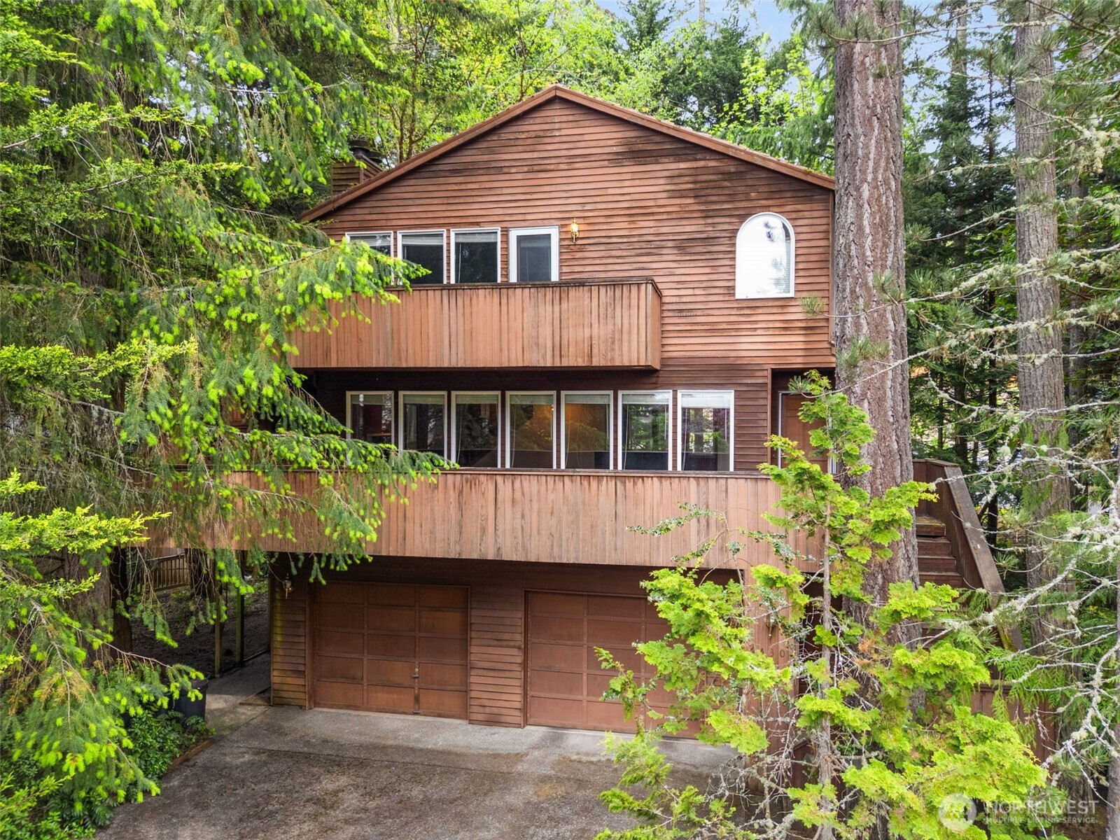 6430 NE Agate Beach Road, Bainbridge Island, WA 98110