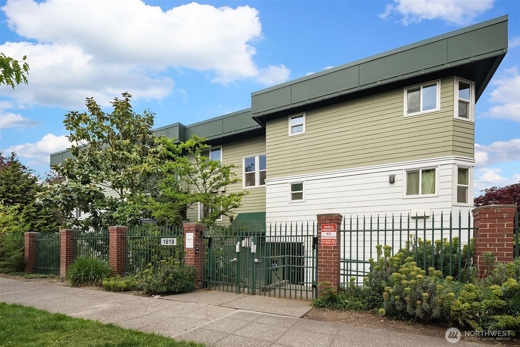 1818 18th Avenue, Seattle, WA 98122