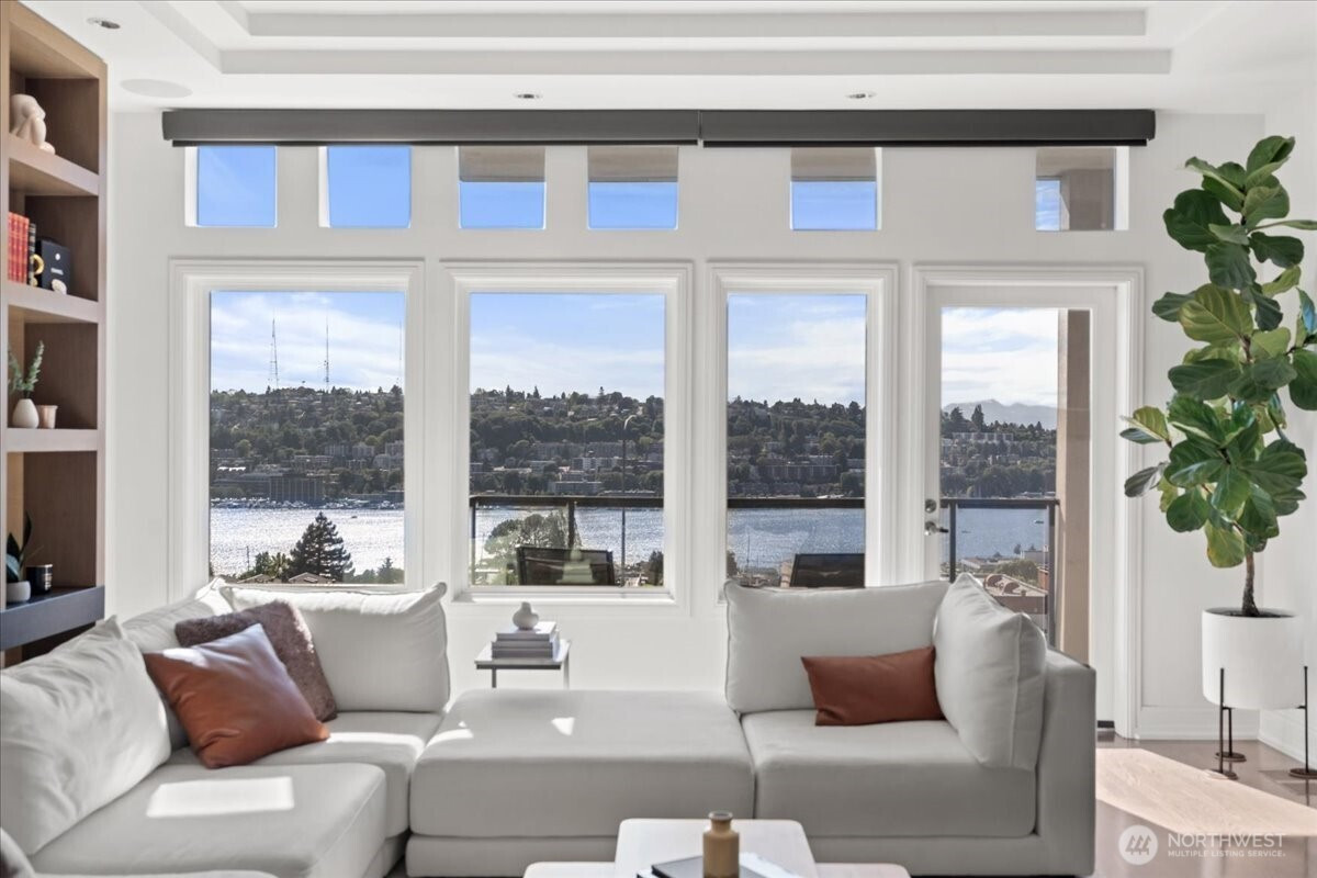 1958 Harvard Avenue E, Seattle, WA 98102