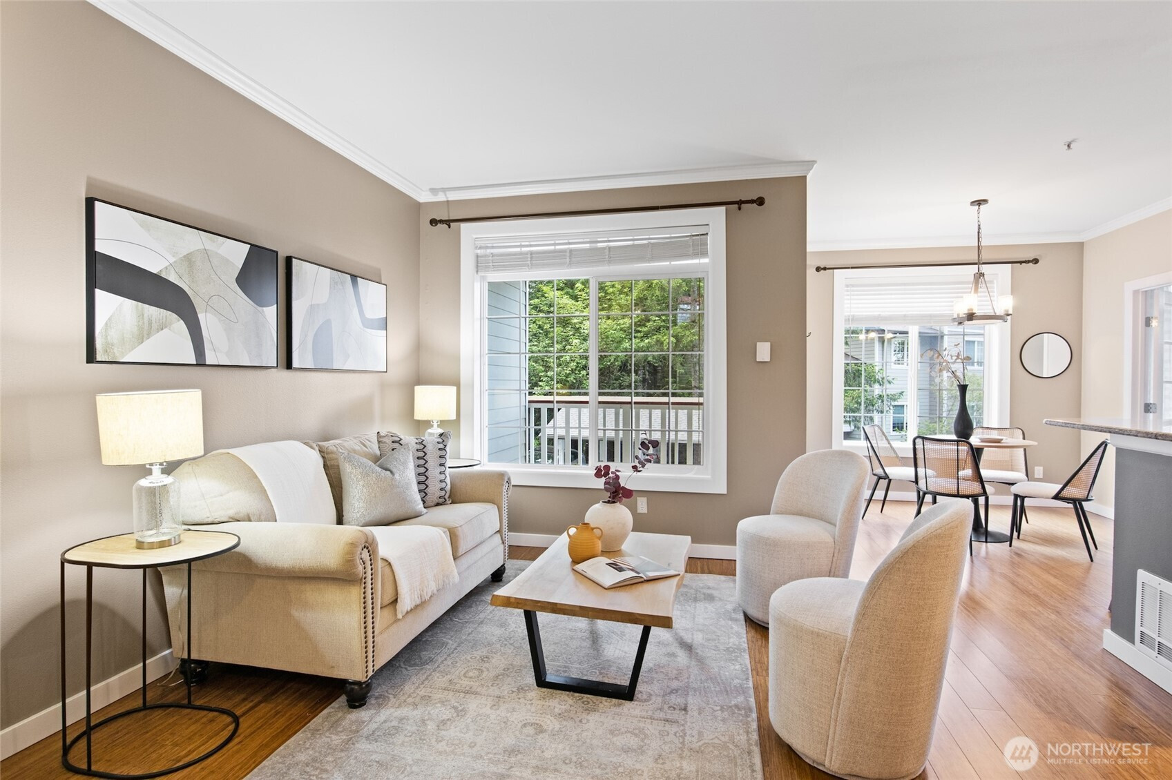 18505 SE Newport Way, Issaquah, WA 98027