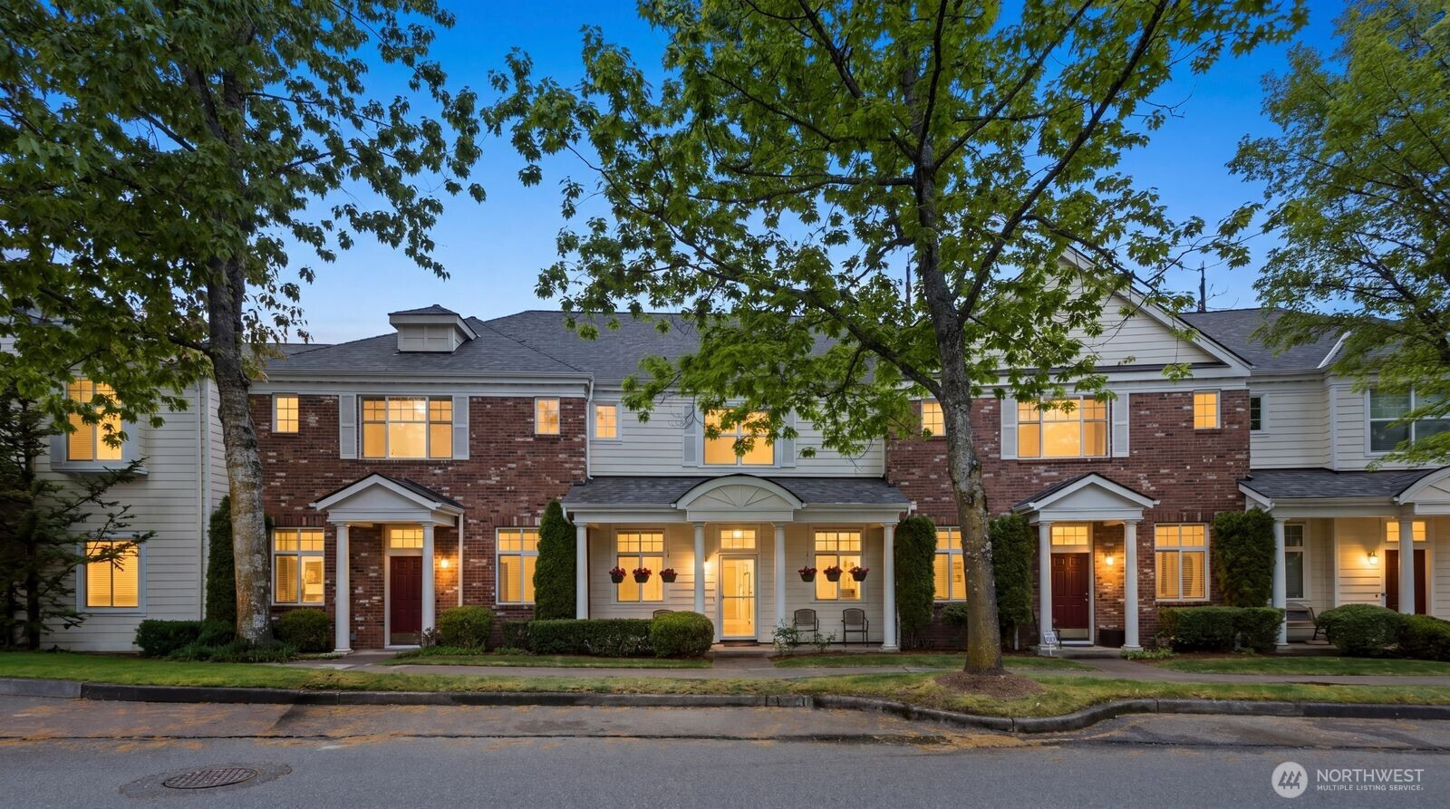 1618 Huckelberry Circle, Issaquah, WA 98029