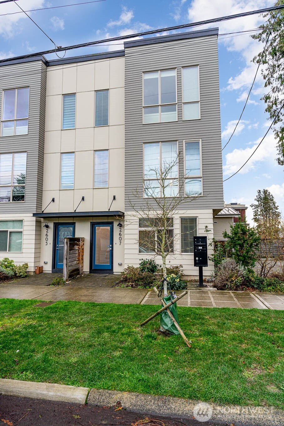 2607 NW 64th Street, Seattle, WA 98107