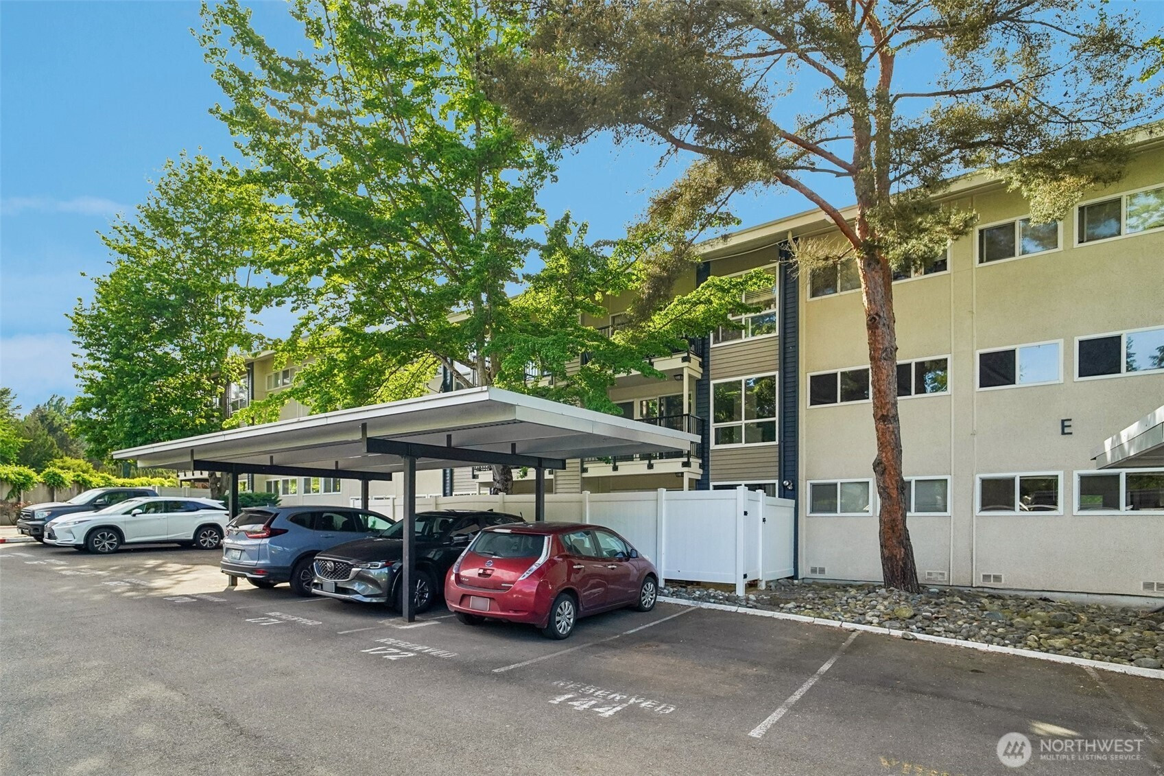 12700 NE 8th Street, Bellevue, WA 98005