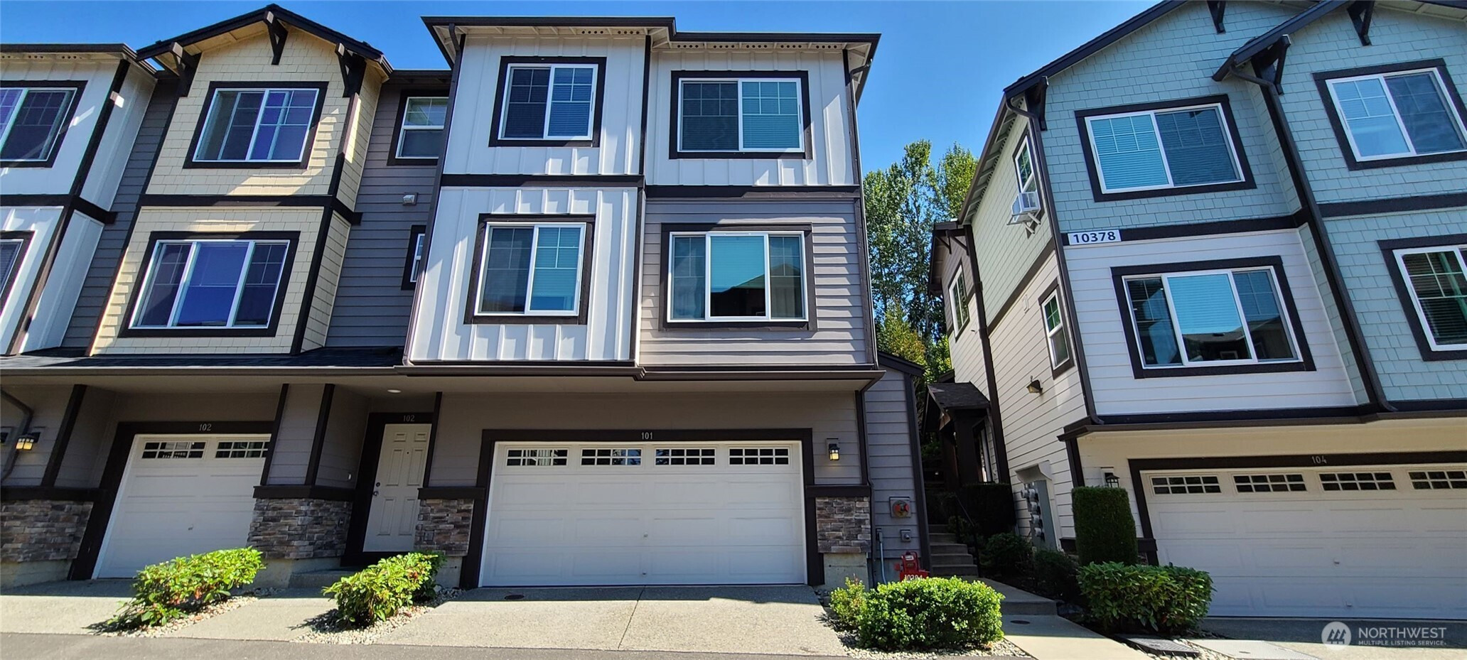 10384 157th Place NE, Redmond, WA 98052