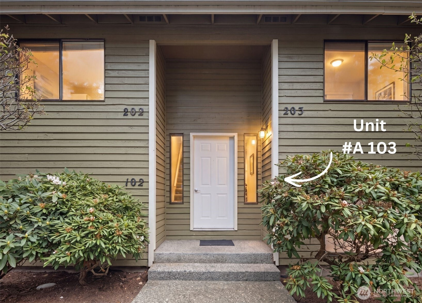75 NW Columbia Drive, Oak Harbor, WA 98277