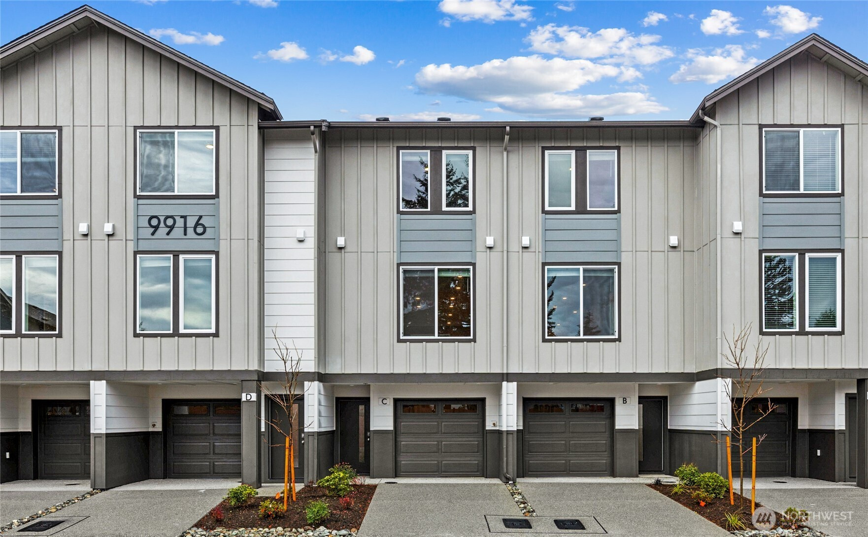 16830 20th Avenue W, Lynnwood, WA 98037