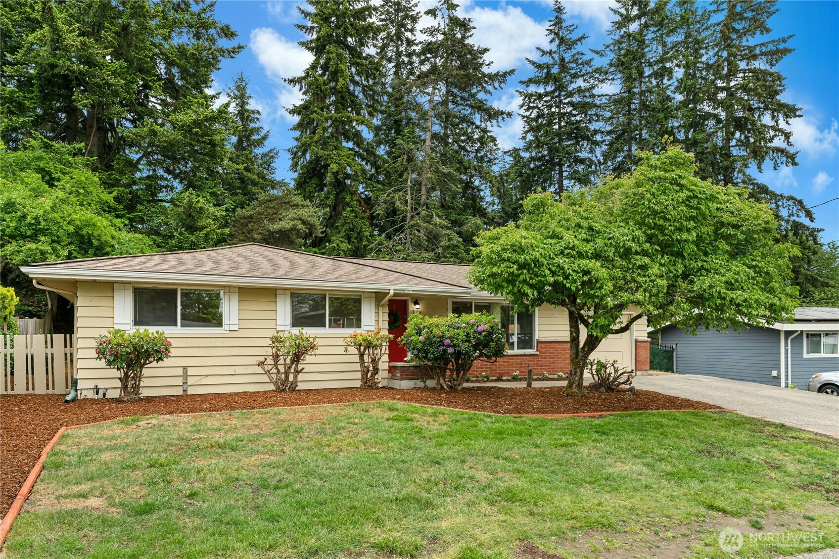 804 Lynnwood Avenue NE, Renton, WA 98056