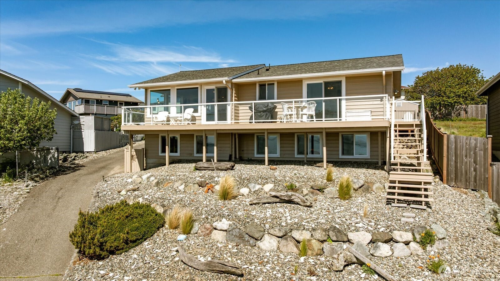 724 Hacienda Dr, Coupeville, WA 98239