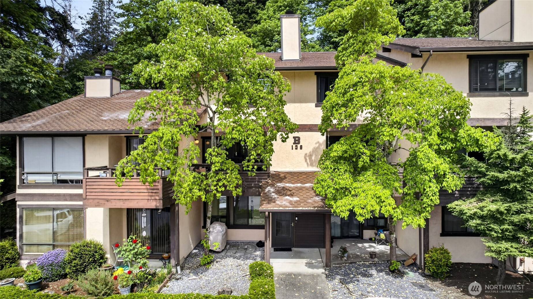 140 Summit Avenue N, Kent, WA 98030