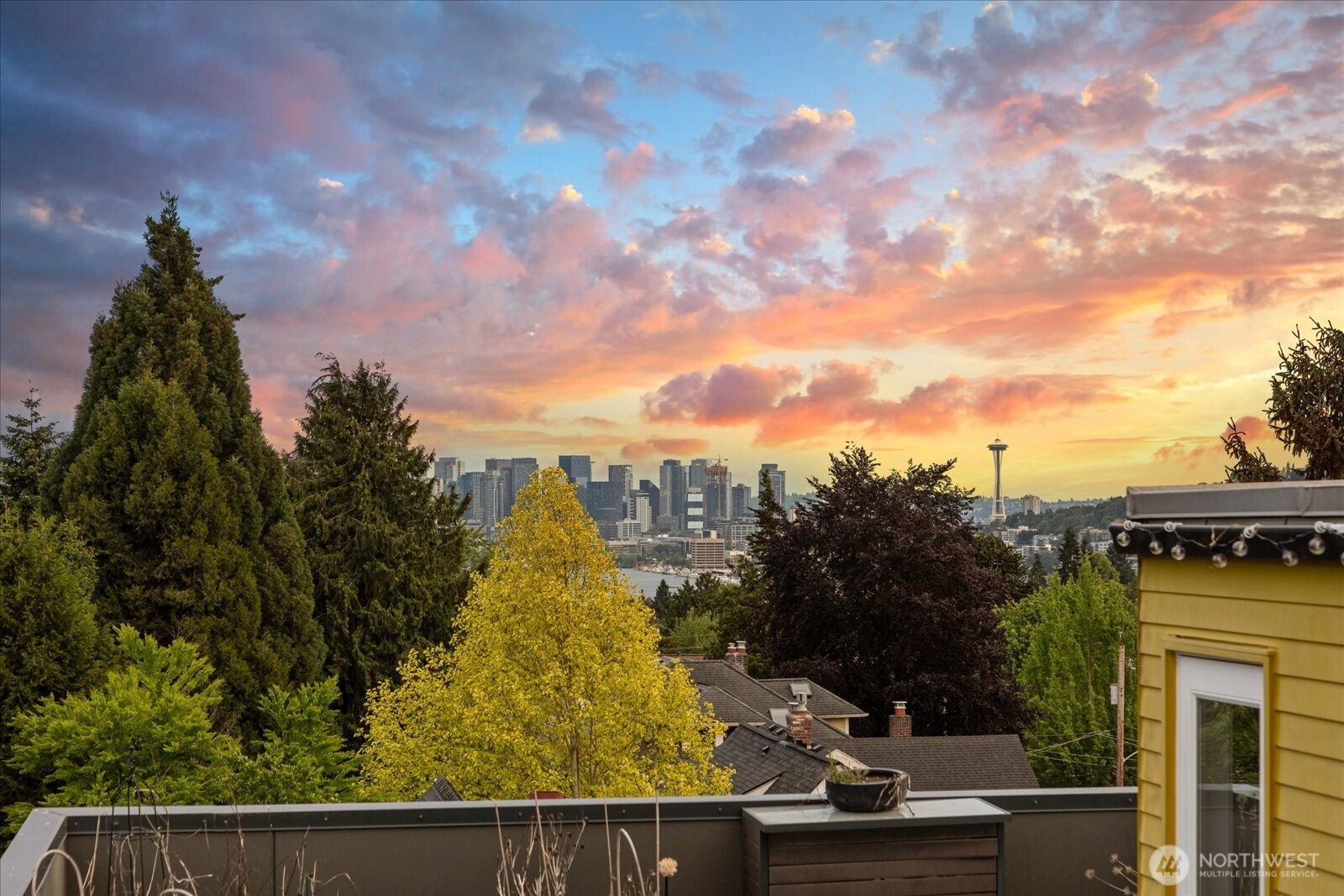 4412 Corliss Avenue N, Seattle, WA 98013