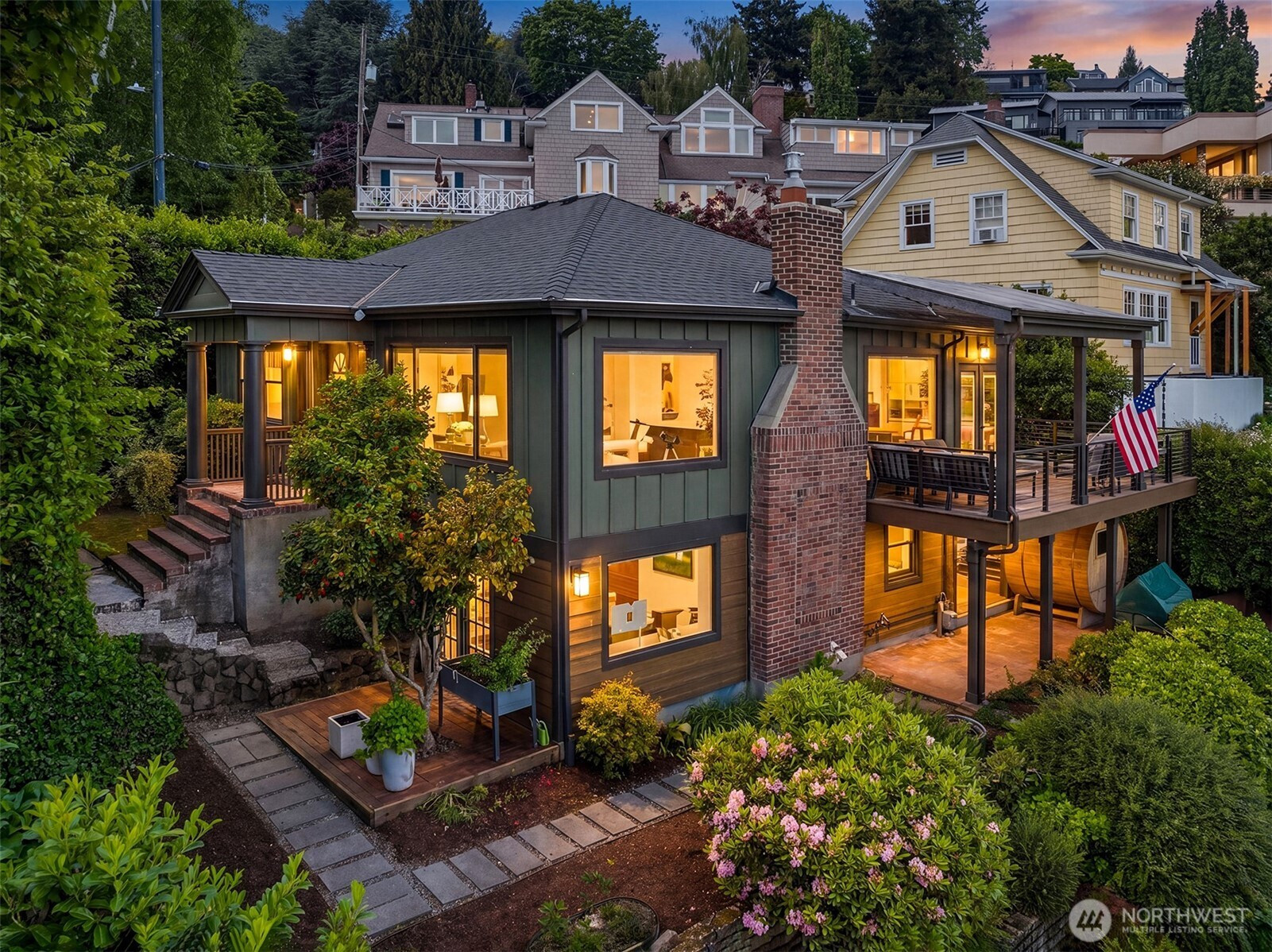 601 Fullerton Avenue, Seattle, WA 98122