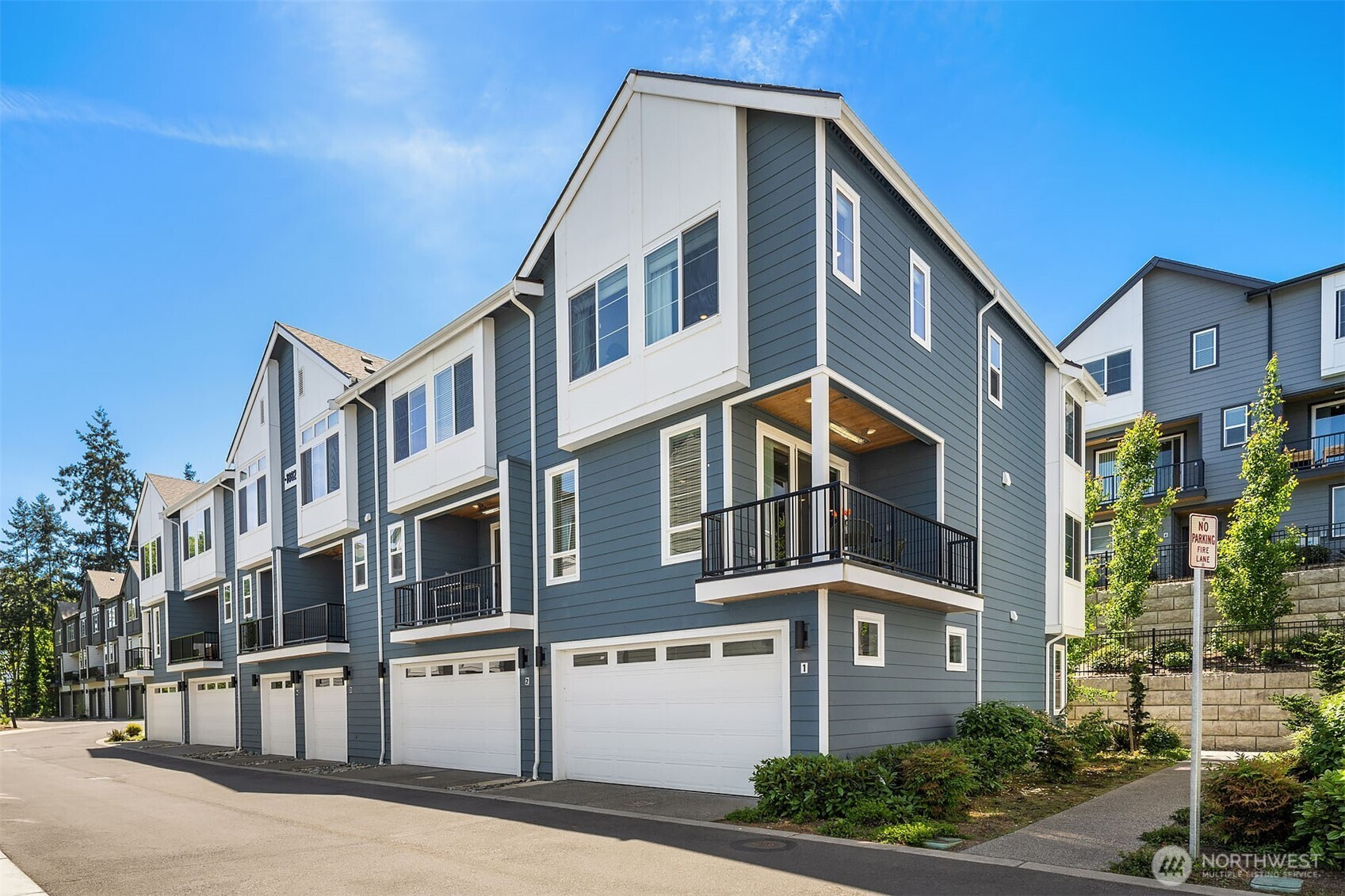 18829 67th Drive NE, Kenmore, WA 98028
