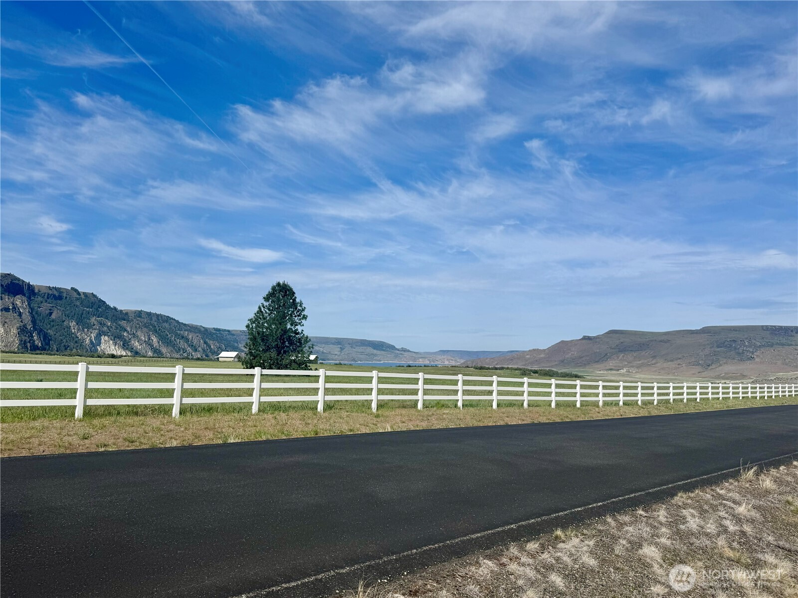 44110 Covey Lane N, Wilbur, WA 99185