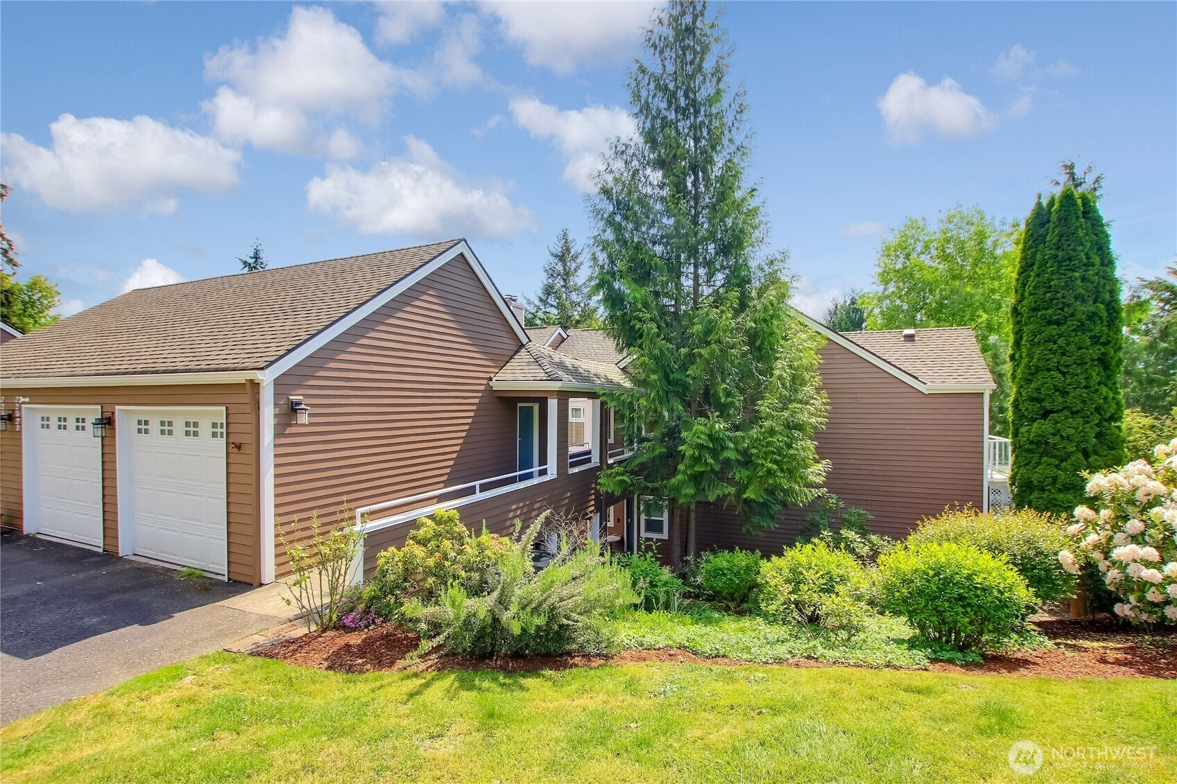 22521 SE 42nd Terrace, Issaquah, WA 98029