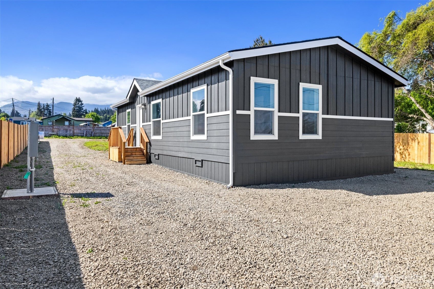 2362 E 5th Avenue, Port Angeles, WA 98362