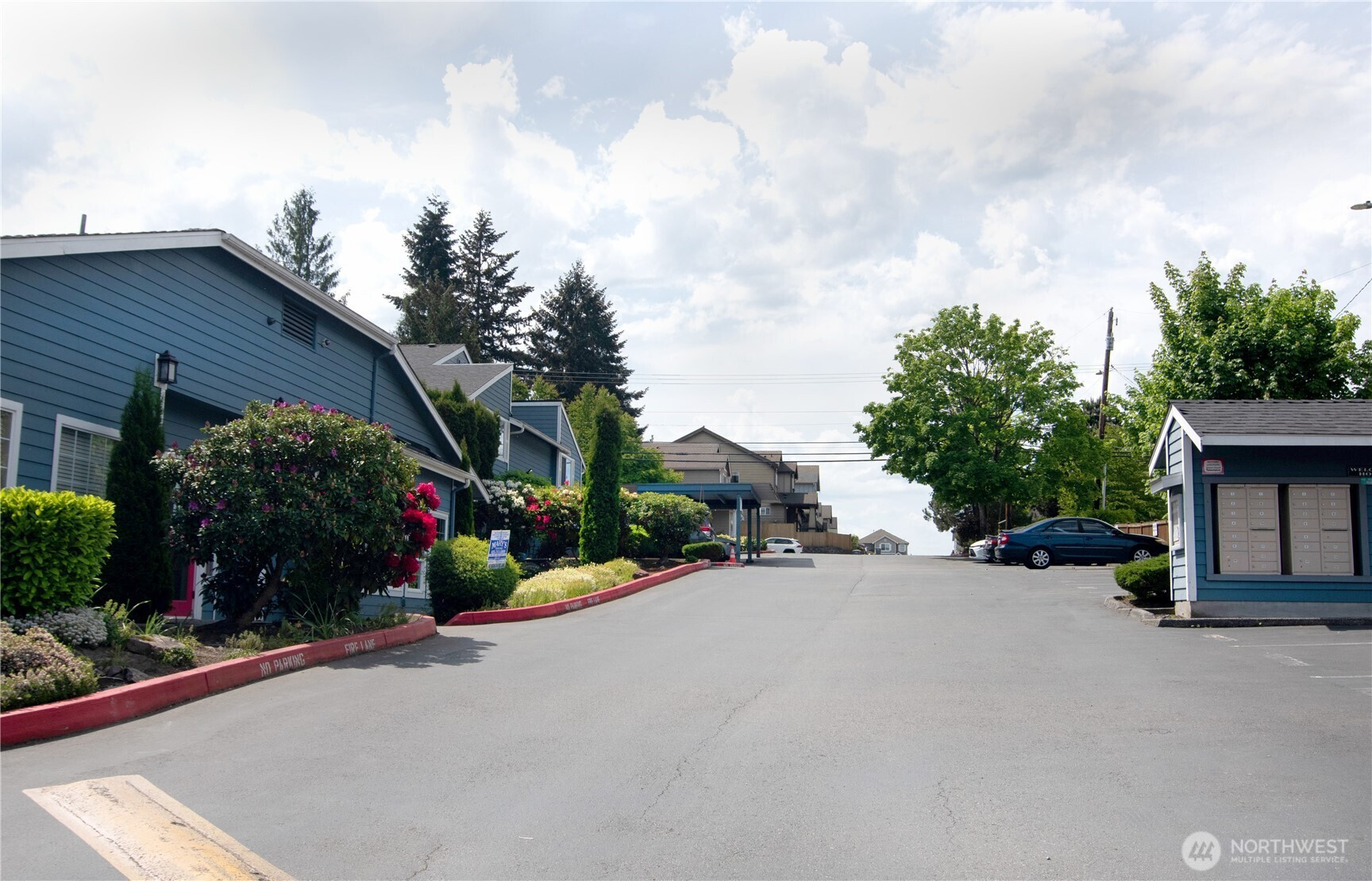 16817 Larch Way, Lynnwood, WA 98037