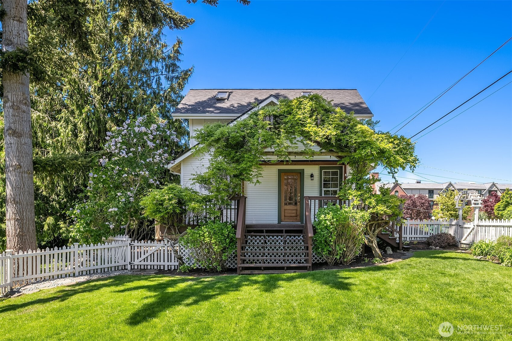 9757 2nd Avenue NW, Seattle, WA 98117