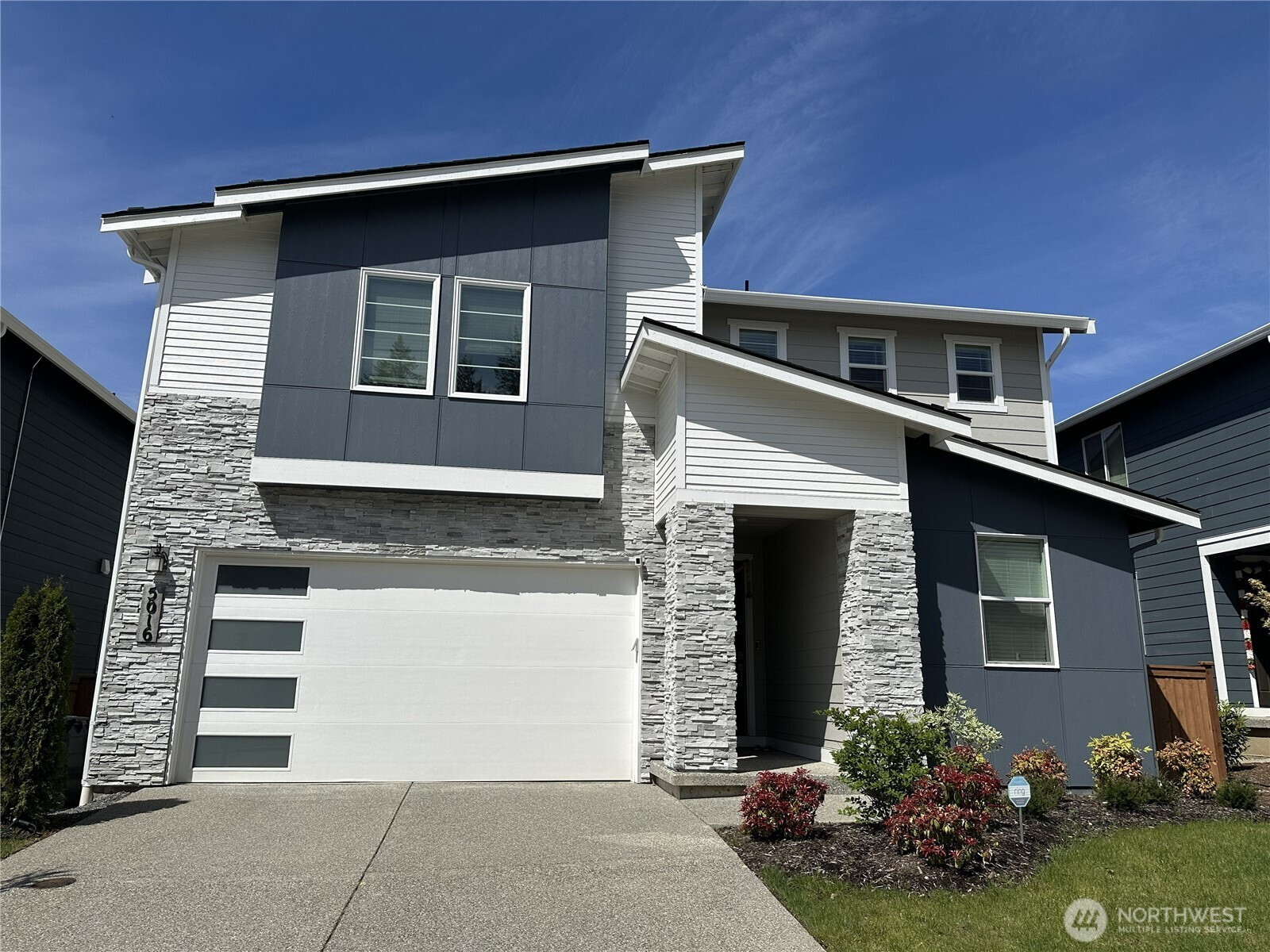 5016 88th Dr NE, Marysville, WA 98270