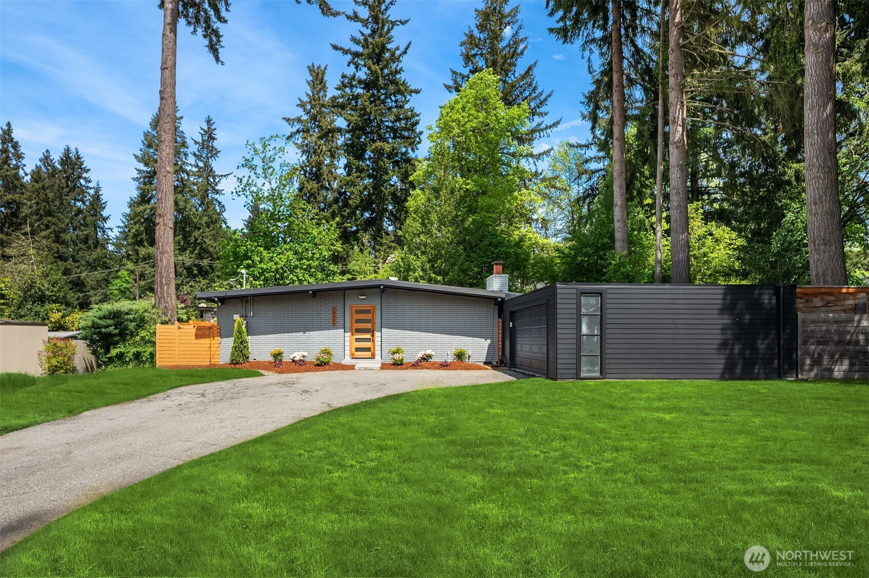 15634 SE 8th Street, Bellevue, WA 98008