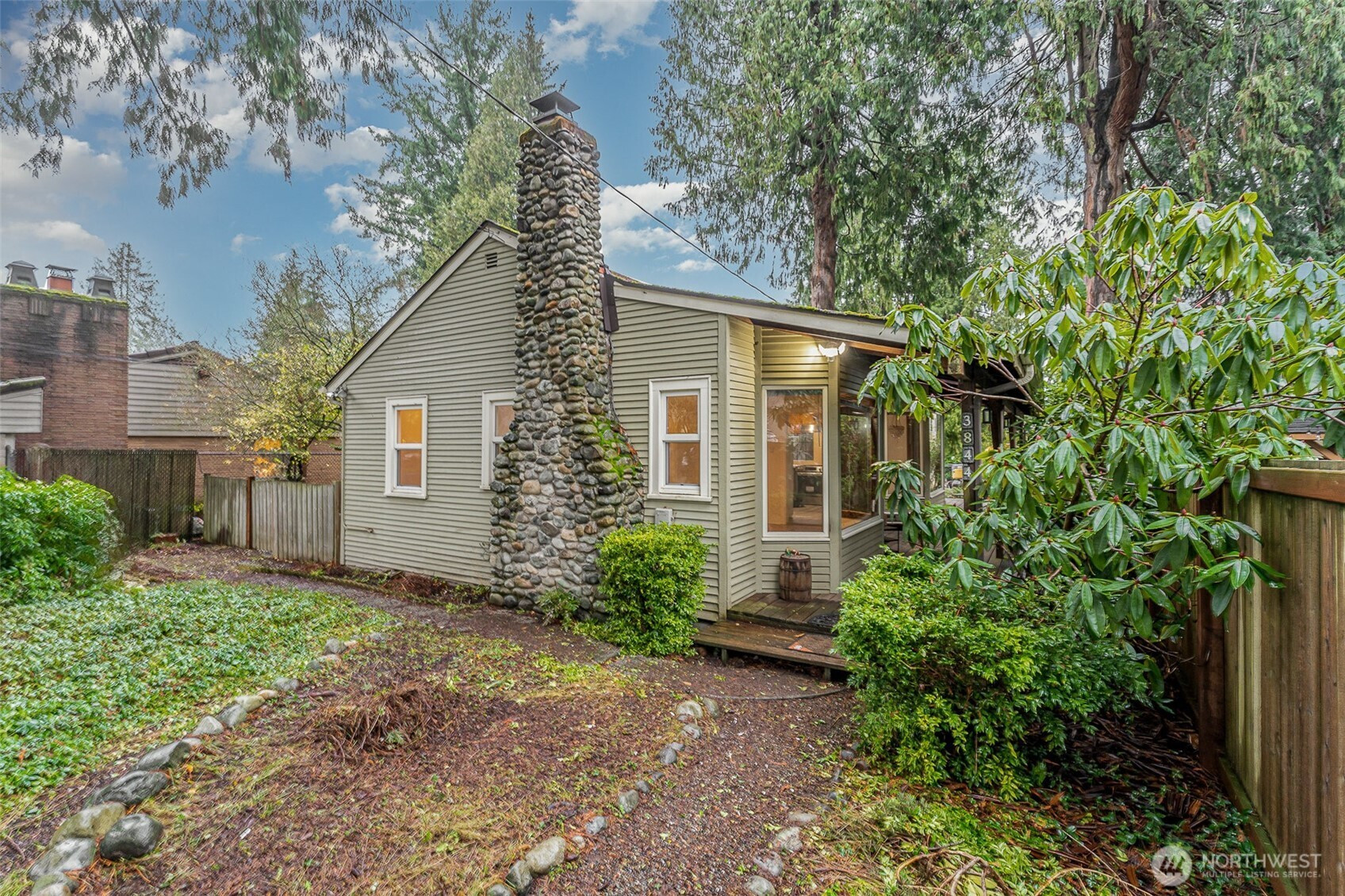 3844 NE 87th Street, Seattle, WA 98115