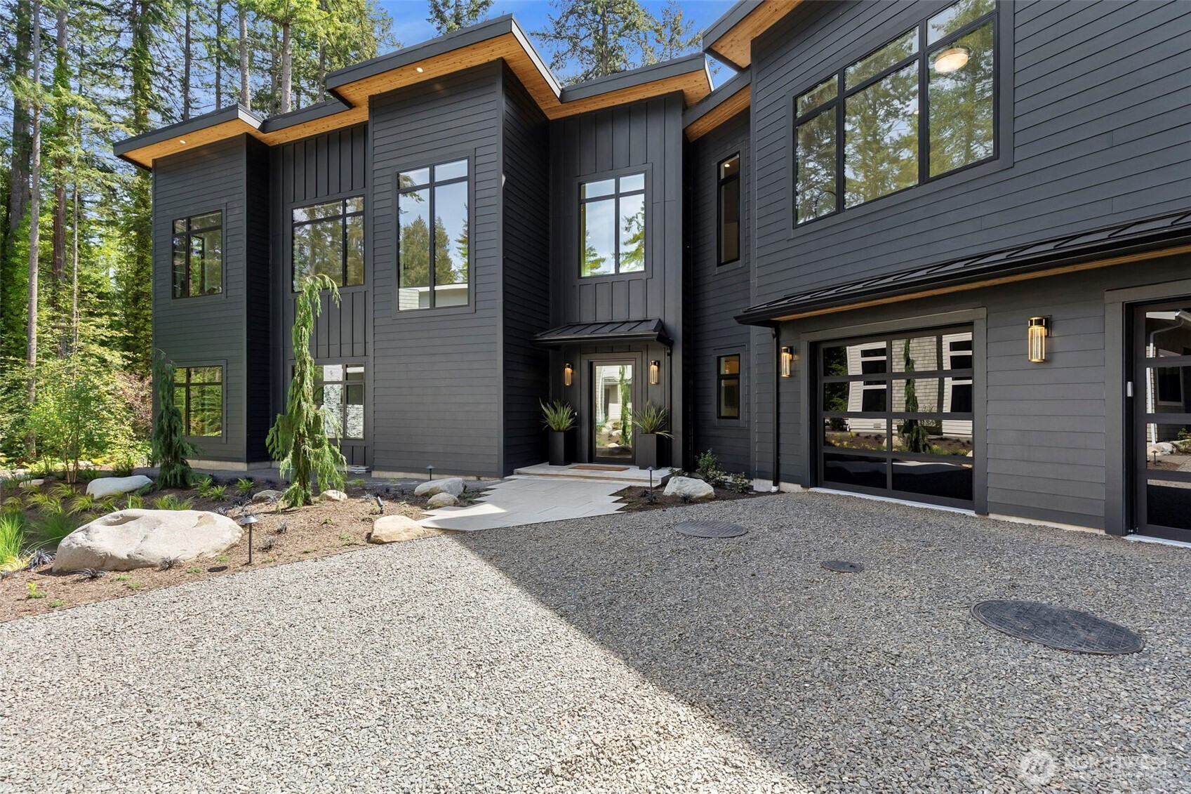 13970 Manzanita Road NE, Bainbridge Island, WA 98110