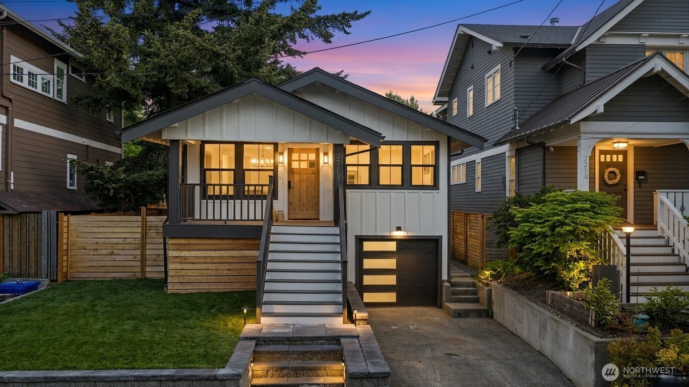 2212 N 46th Street, Seattle, WA 98103